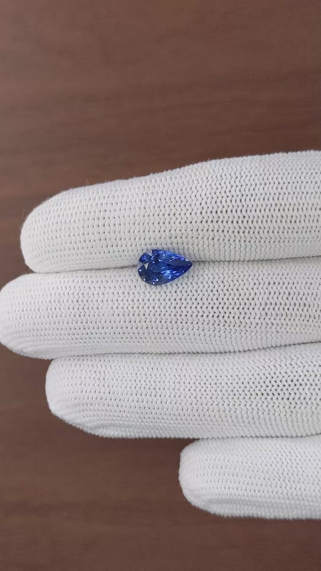 3.09 Ct. Blue Sapphire from Ceylon (Sri Lanka) Size Video