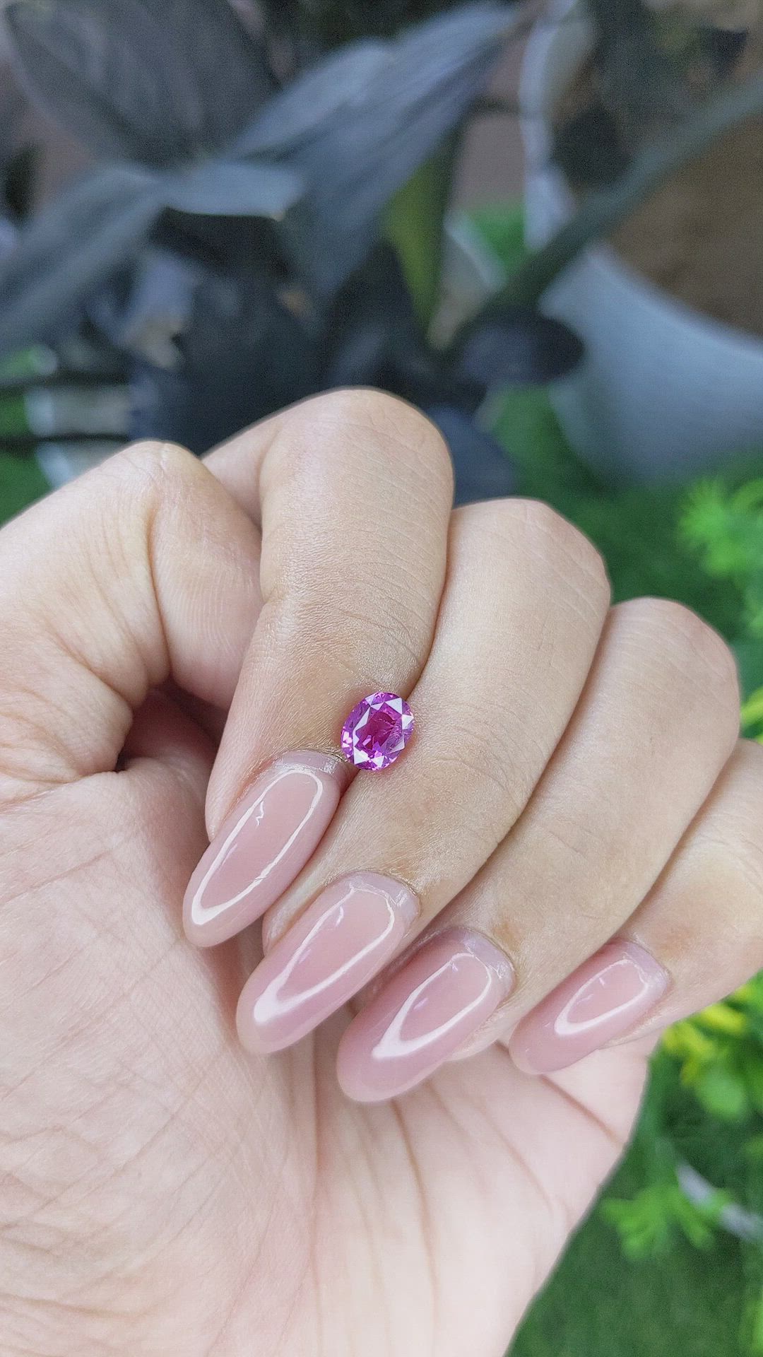 1.06 Ct. Pinkish Purple Sapphire from Ceylon (Sri Lanka) Size Video