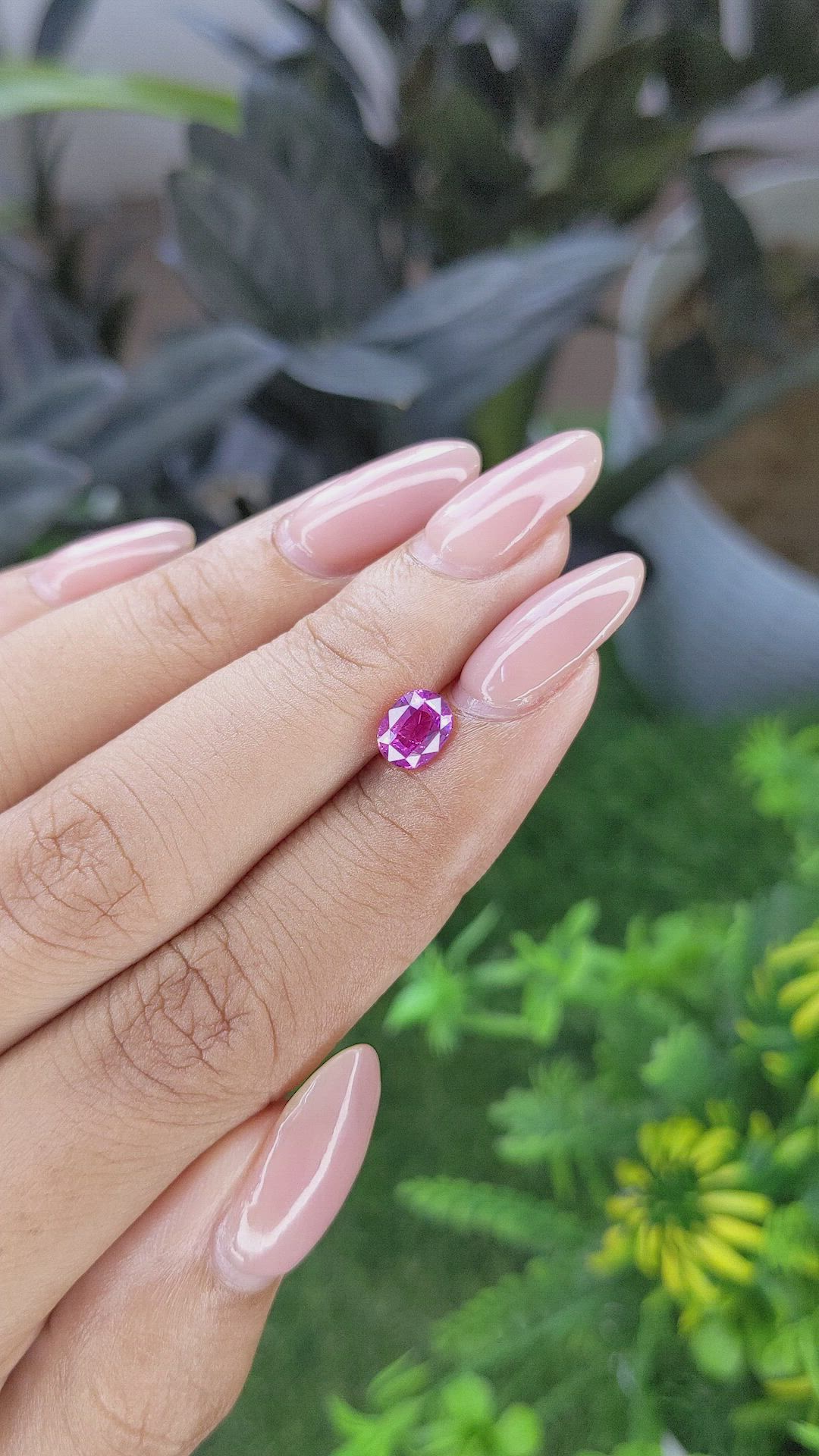 1.06 Ct. Pinkish Purple Sapphire from Ceylon (Sri Lanka) Size Video