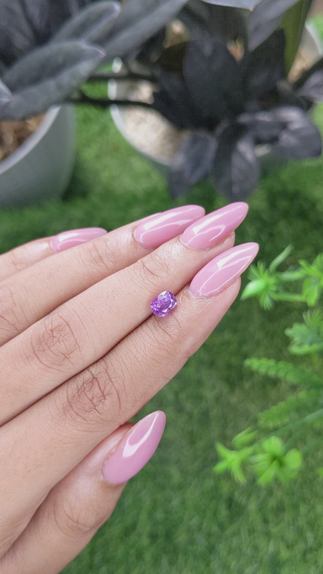 1.13 Ct. Pinkish Purple Sapphire from Ceylon (Sri Lanka) Size Video