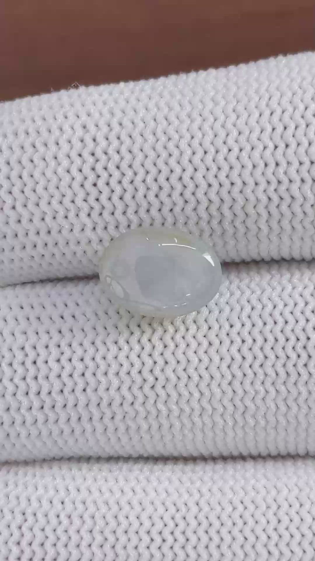 5.76 Ct. Grey Star Sapphire from Ceylon (Sri Lanka) Size Video