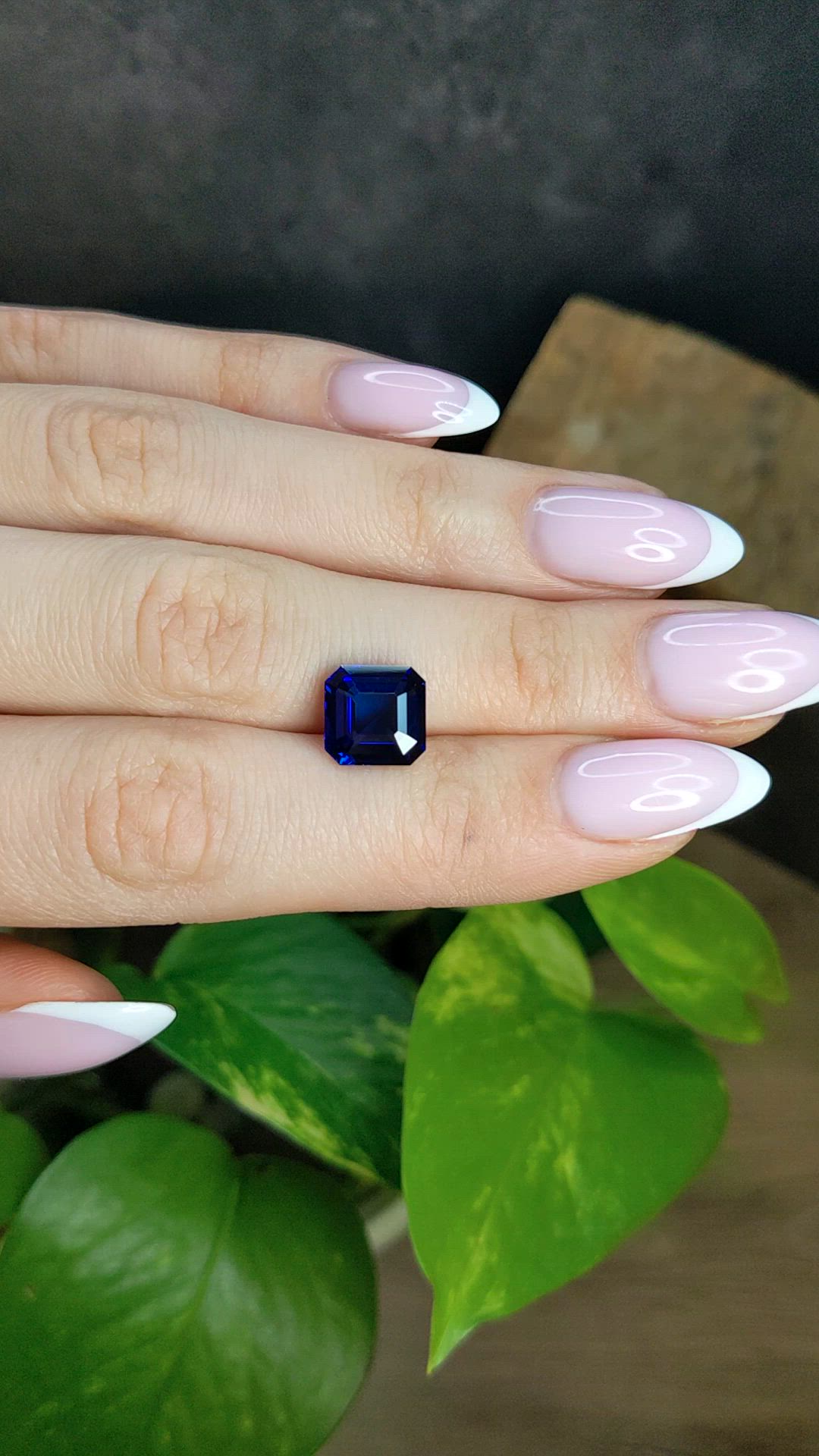 5.04 Ct. Blue Sapphire from Ceylon (Sri Lanka) Size Video