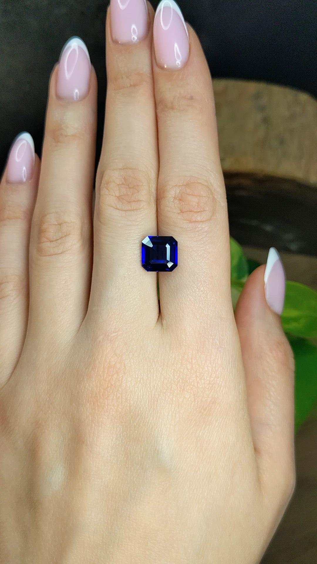 5.04 Ct. Blue Sapphire from Ceylon (Sri Lanka) Size Video