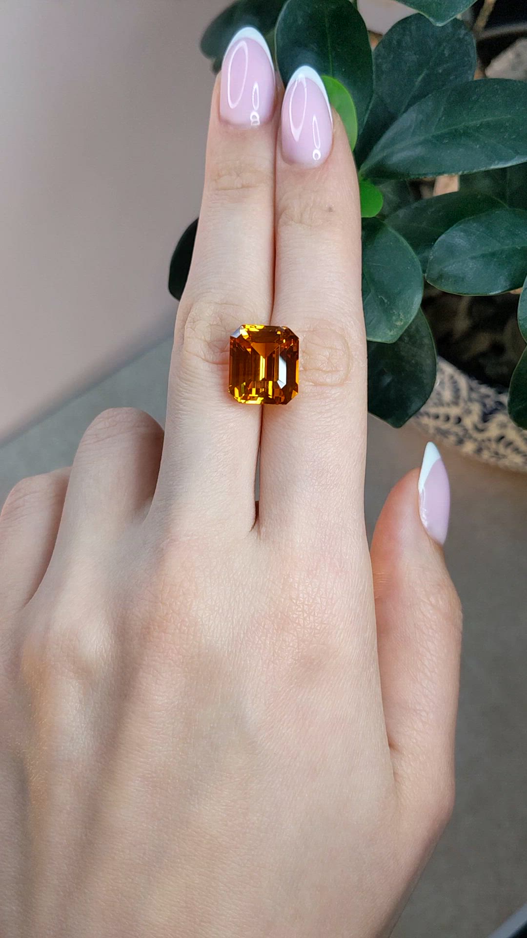16.55 Ct. Orange Sapphire from Ceylon (Sri Lanka) Size Video