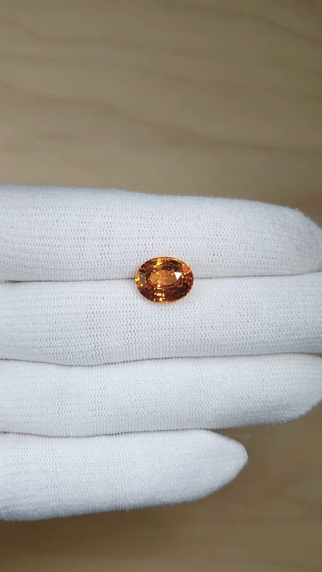 5.58 Ct. Orange Sapphire from Ceylon (Sri Lanka) Size Video