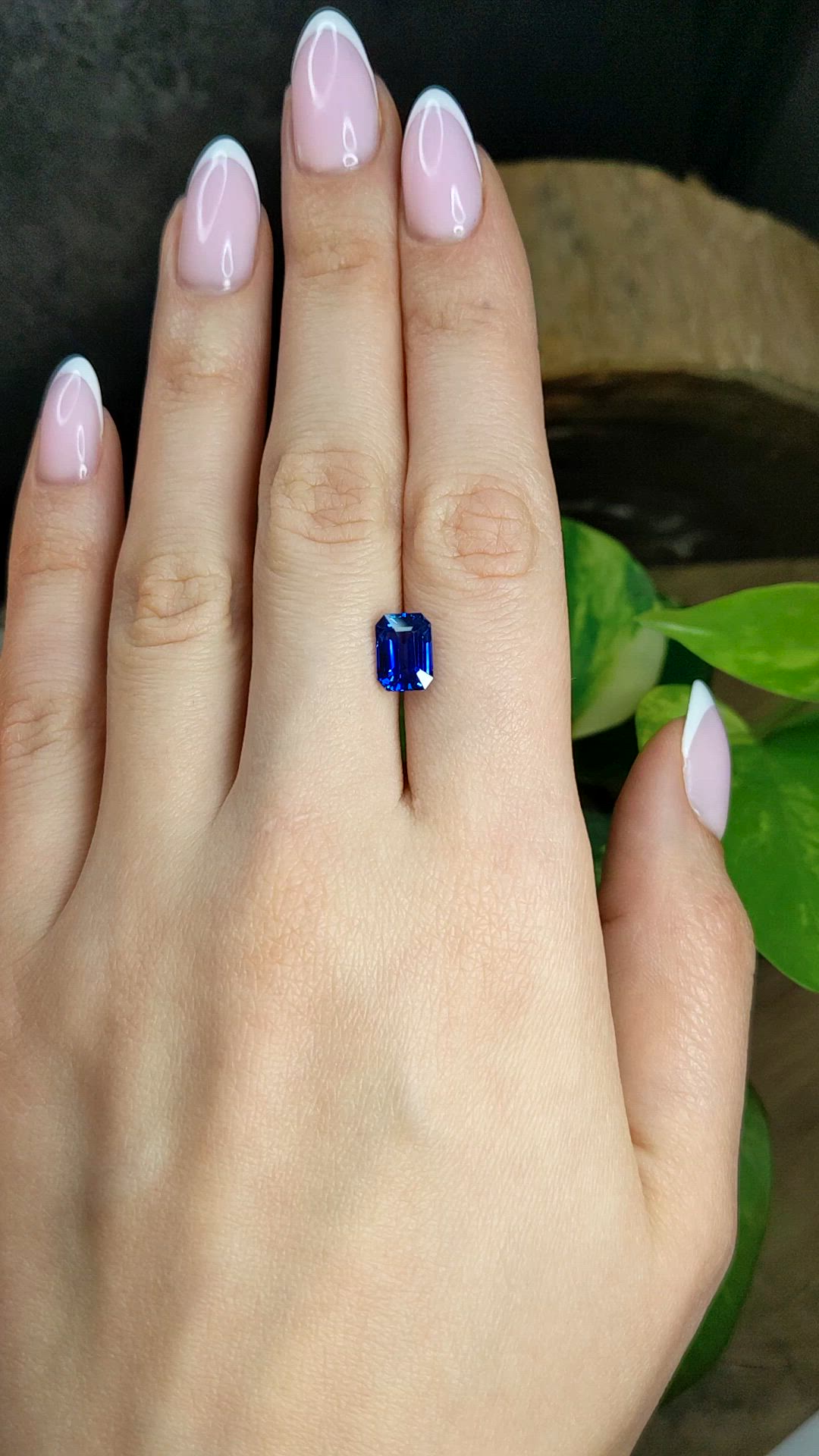 3.16 Ct. Blue Sapphire from Ceylon (Sri Lanka) Size Video