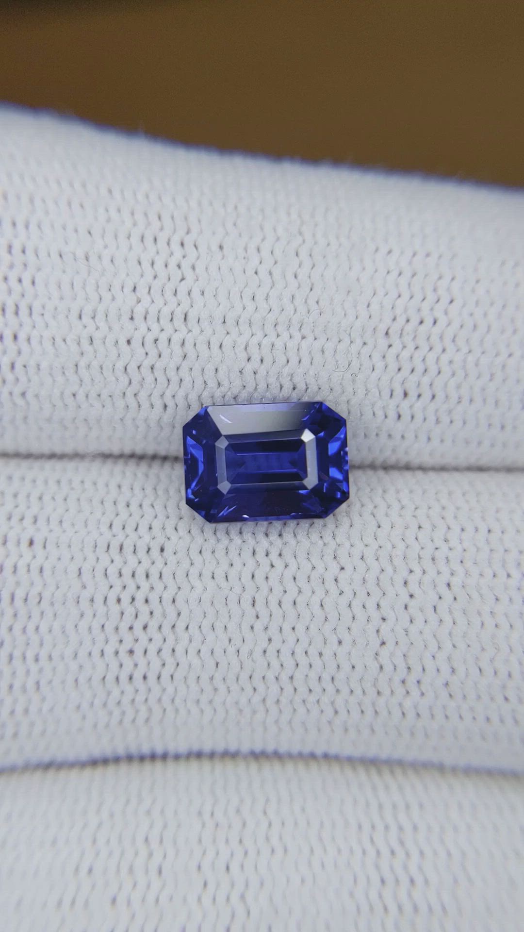 3.16 Ct. Blue Sapphire from Ceylon (Sri Lanka) Size Video