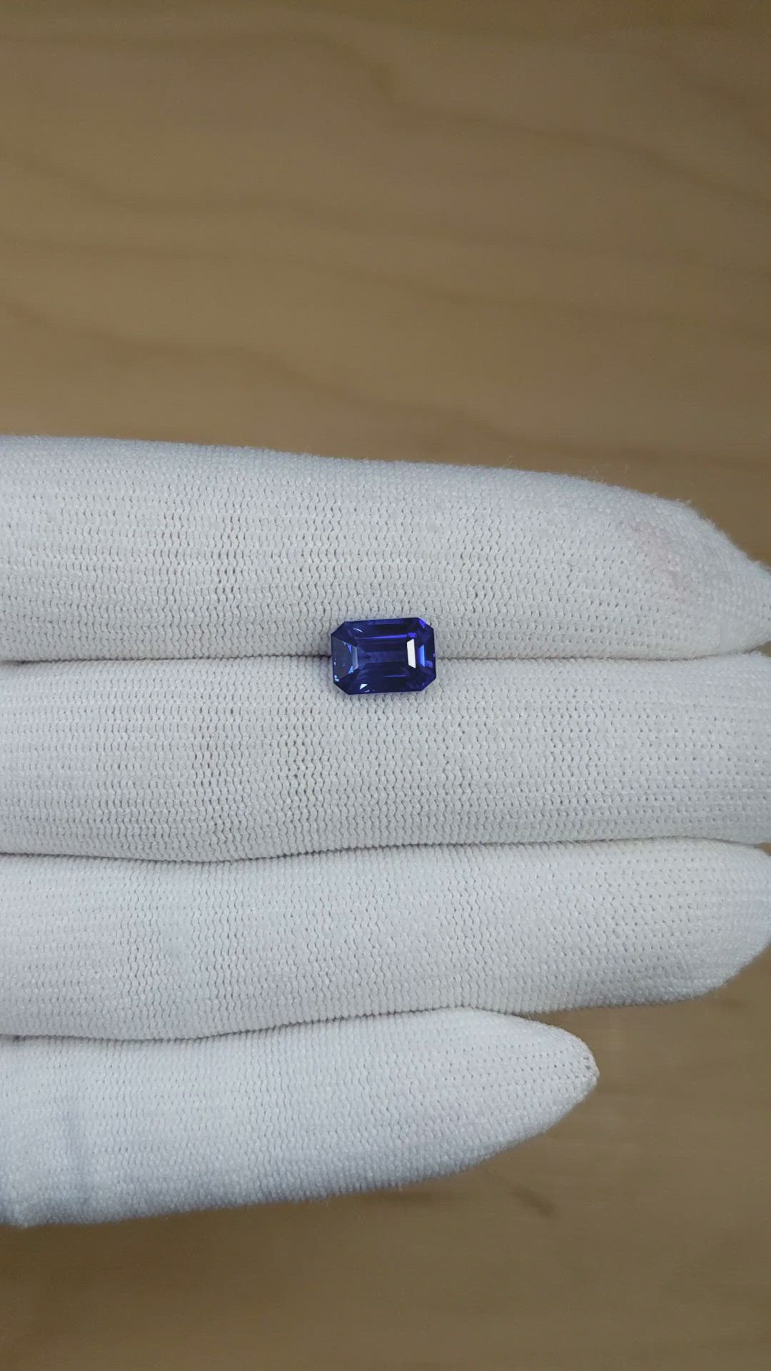 3.16 Ct. Blue Sapphire from Ceylon (Sri Lanka) Size Video