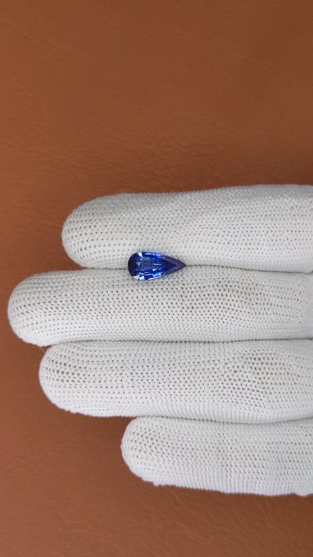 3.11 Ct. Blue Sapphire from Ceylon (Sri Lanka) Size Video