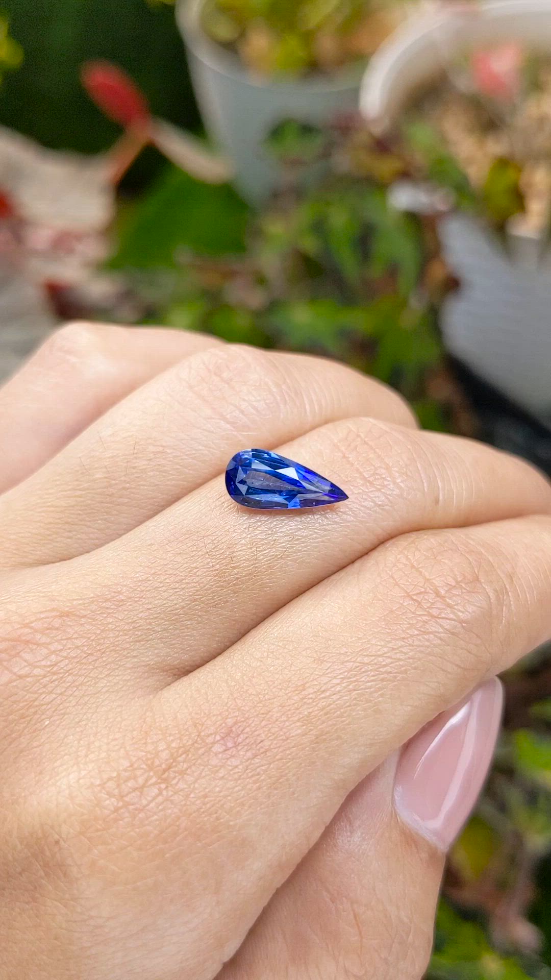 3.11 Ct. Blue Sapphire from Ceylon (Sri Lanka) Size Video