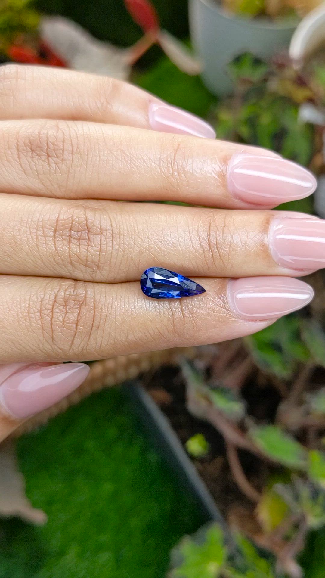 3.11 Ct. Blue Sapphire from Ceylon (Sri Lanka) Size Video
