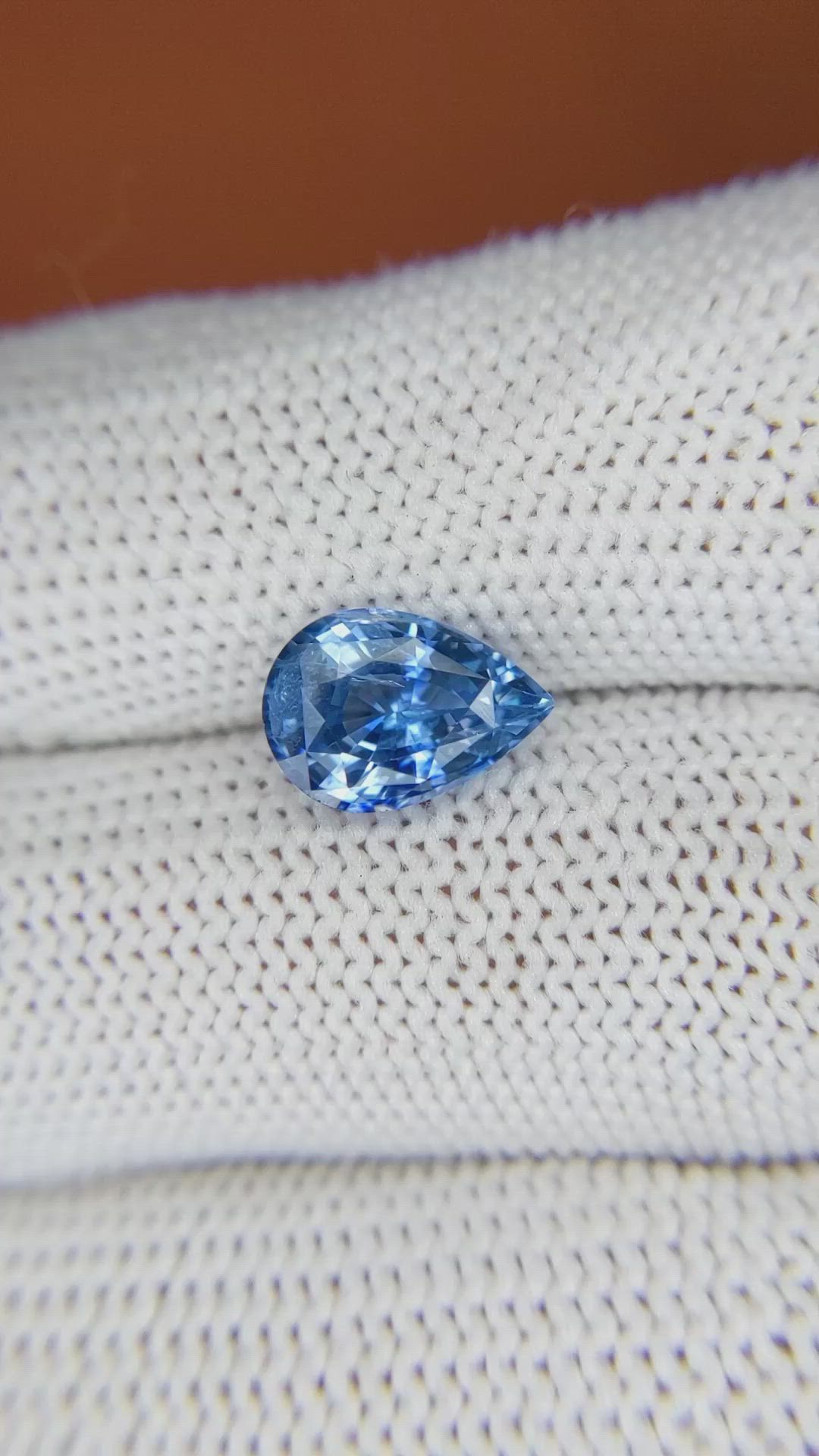 2.70 Ct. Blue Sapphire from Ceylon (Sri Lanka) Size Video
