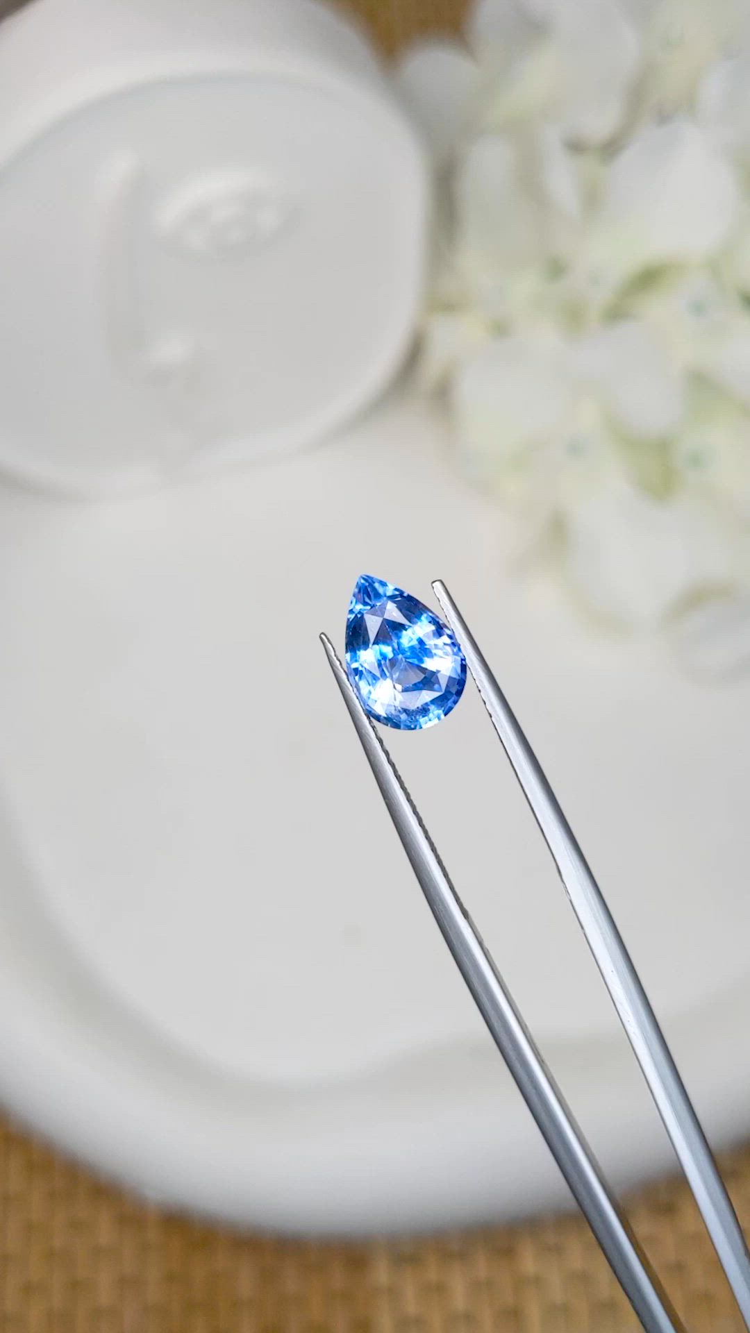2.70 Ct. Blue Sapphire from Ceylon (Sri Lanka) Size Video