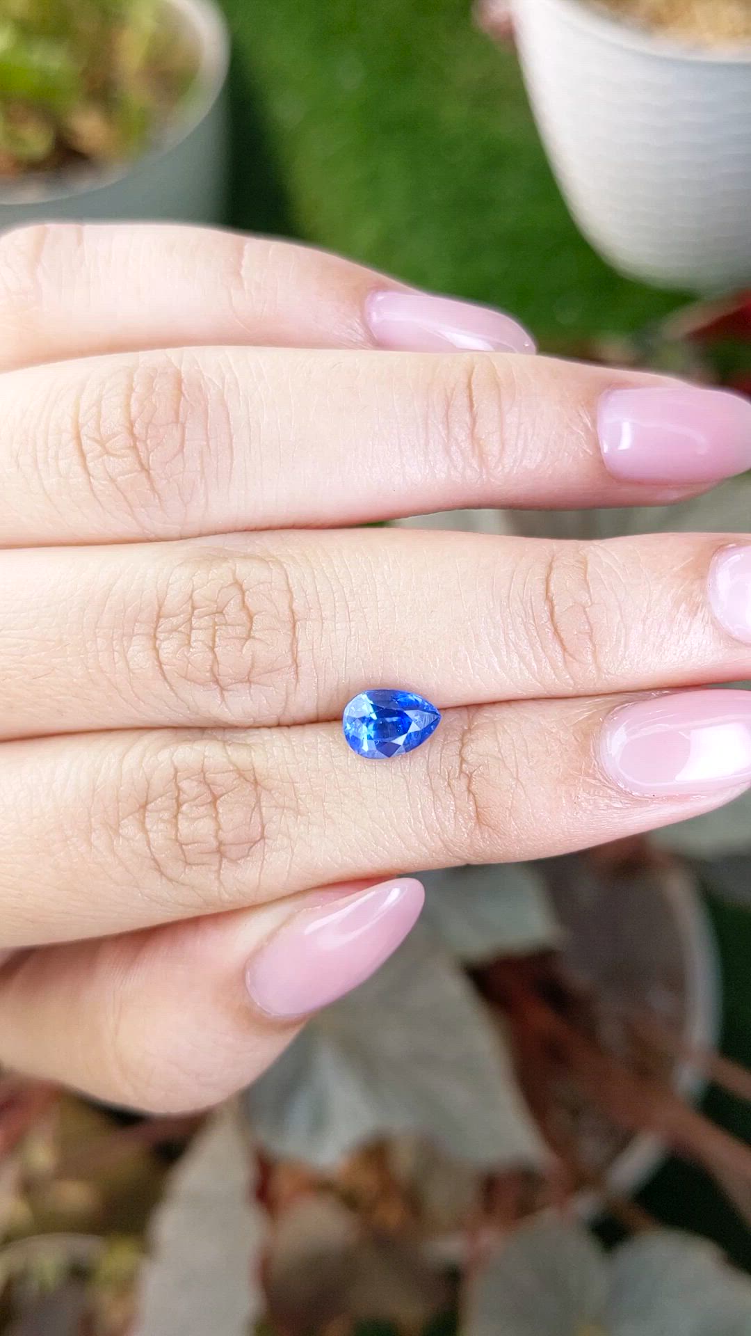1.43 Ct. Blue Sapphire from Ceylon (Sri Lanka) Size Video