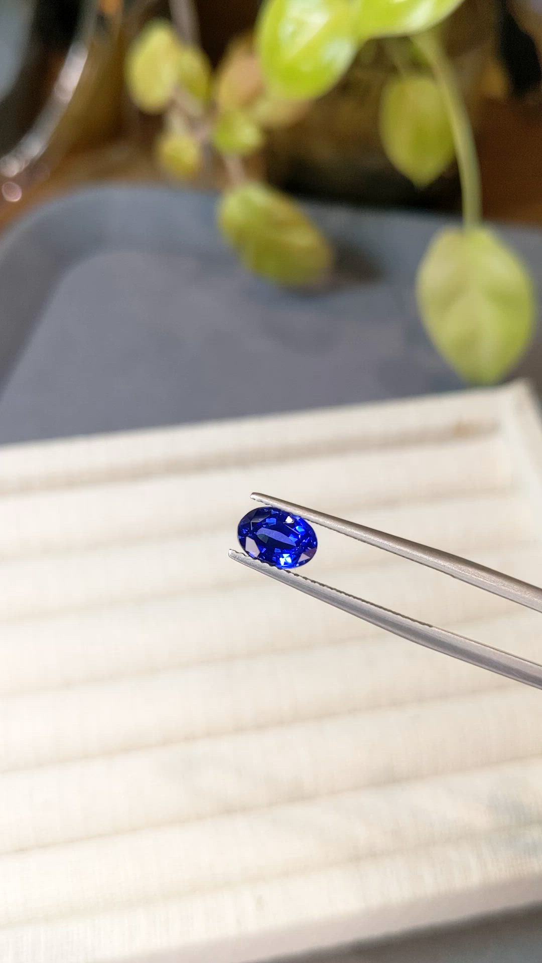 1.34 Ct. Blue Sapphire from Ceylon (Sri Lanka) Size Video