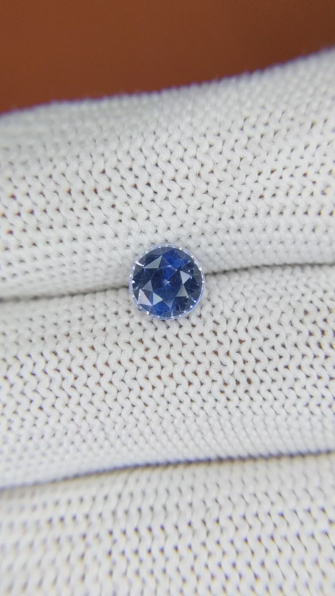 1.35 Ct. Blue Sapphire from Ceylon (Sri Lanka) Size Video