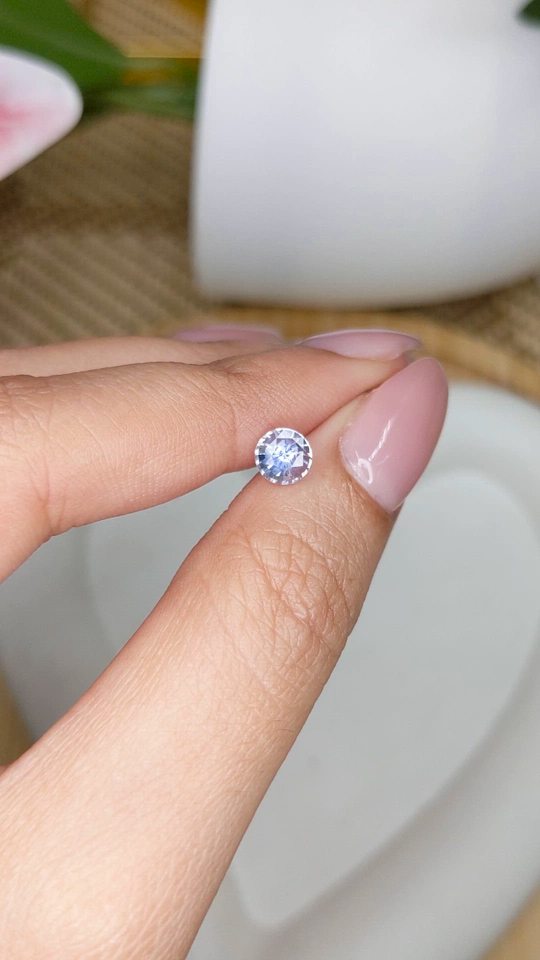 1.00 Ct. Blue Sapphire from Ceylon (Sri Lanka) Size Video