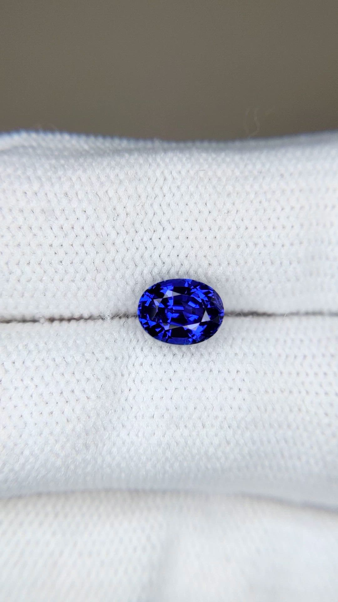 1.56 Ct. Blue Sapphire from Ceylon (Sri Lanka) Size Video