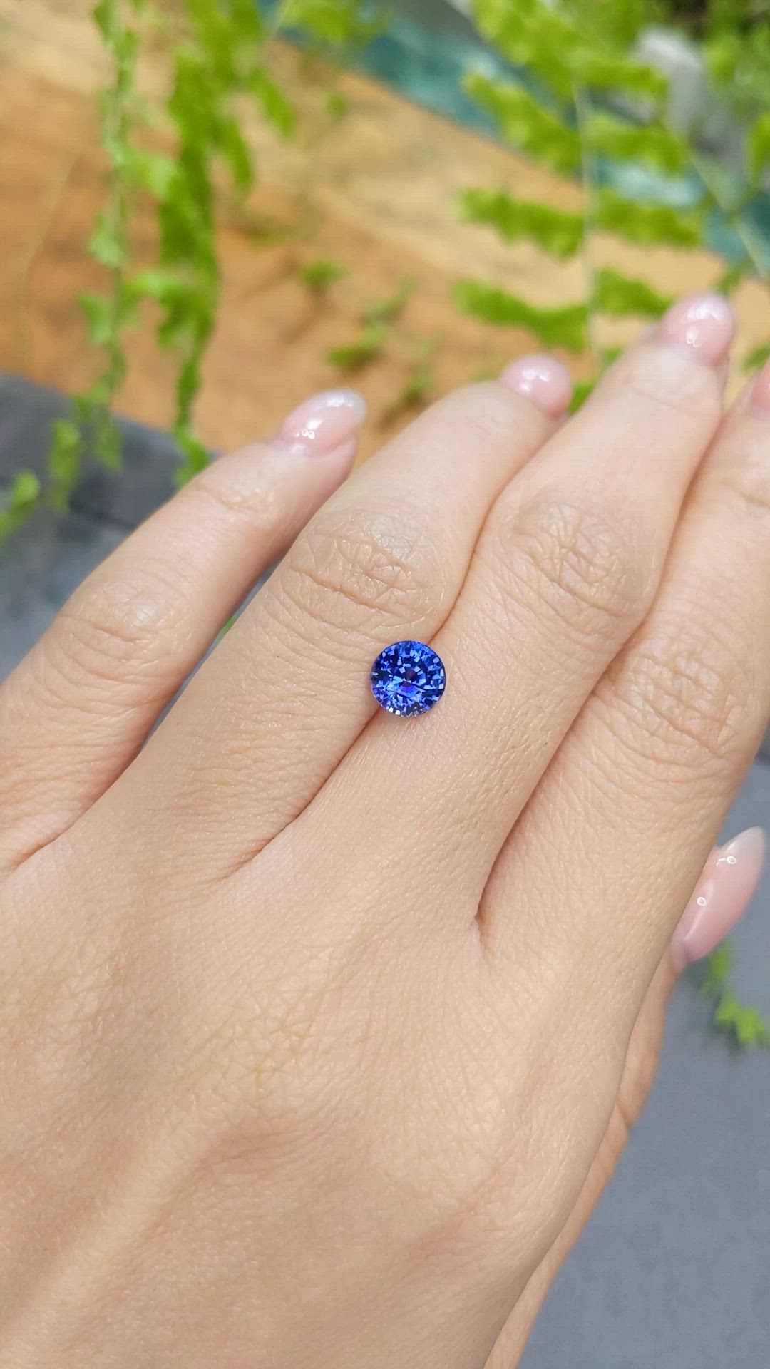 1.38 Ct. Blue Sapphire from Ceylon (Sri Lanka) Size Video