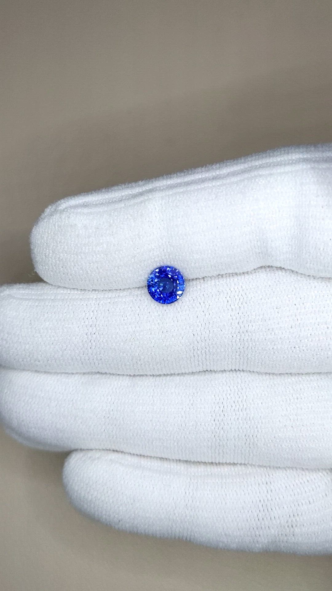 1.44 Ct. Blue Sapphire from Ceylon (Sri Lanka) Size Video