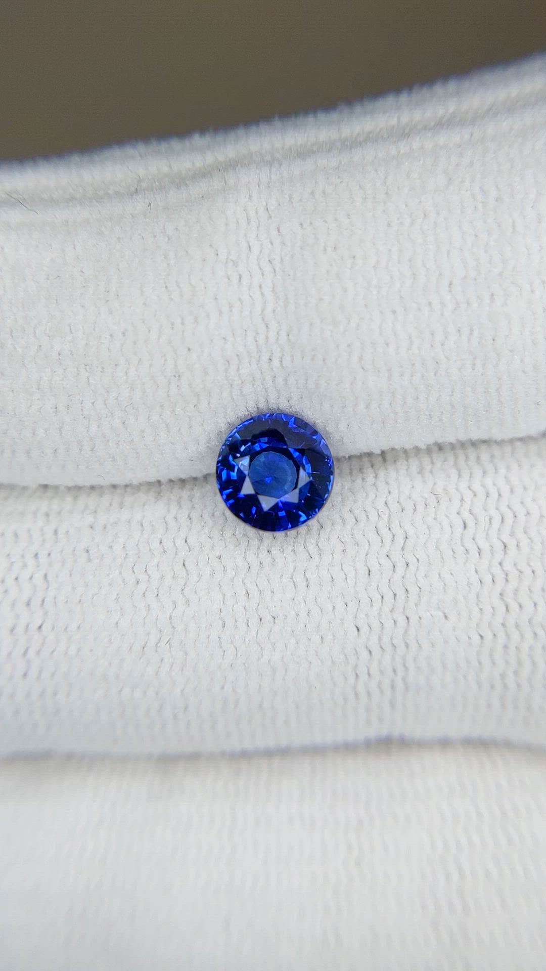 1.44 Ct. Blue Sapphire from Ceylon (Sri Lanka) Size Video