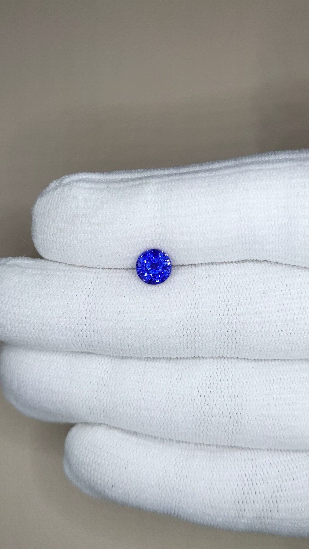 1.45 Ct. Blue Sapphire from Ceylon (Sri Lanka) Size Video