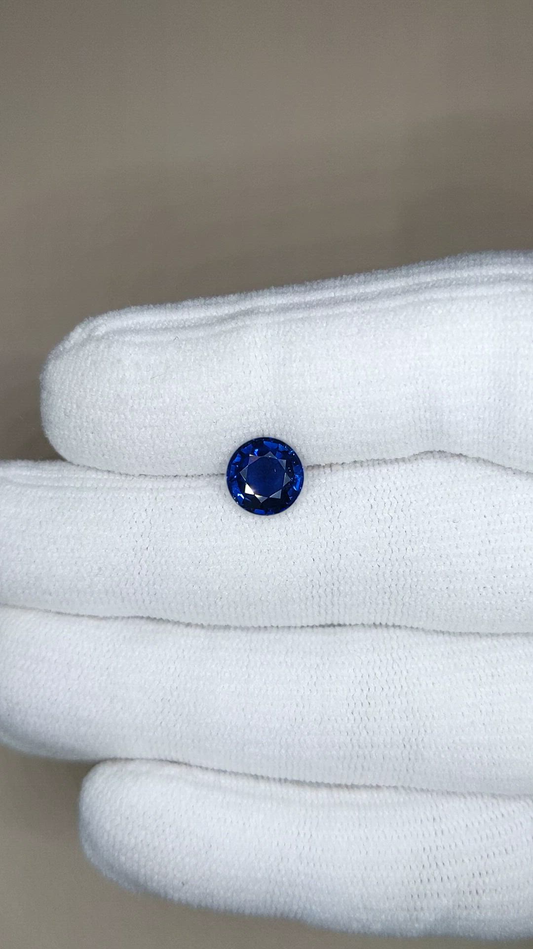 2.08 Ct. Blue Sapphire from Ceylon (Sri Lanka) Size Video