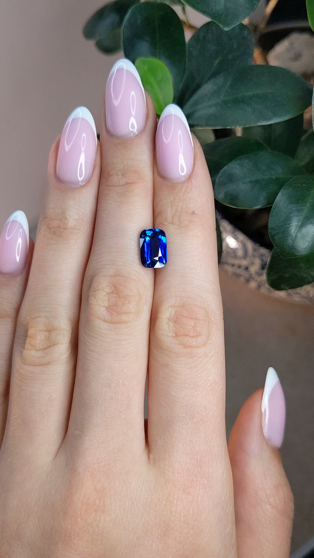 2.88 Ct. Blue Sapphire from Ceylon (Sri Lanka) Size Video