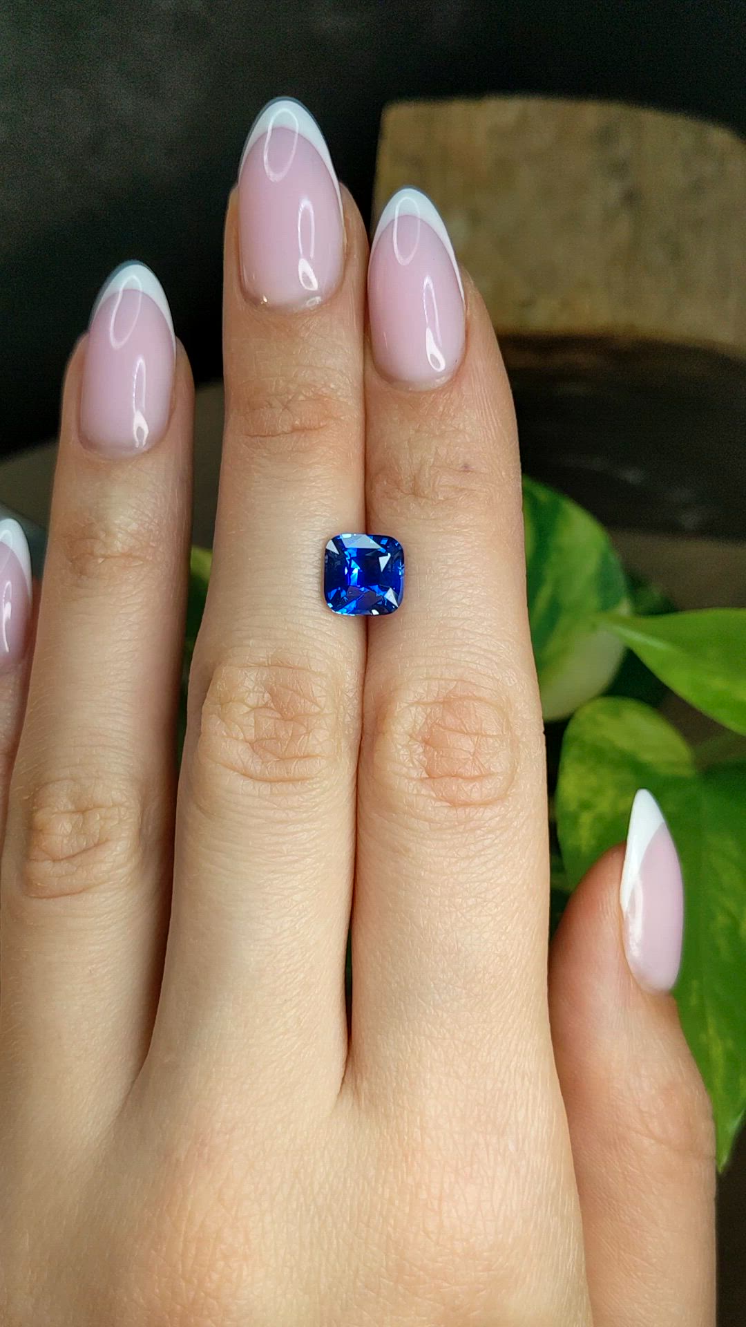 3.25 Ct. Blue Sapphire from Ceylon (Sri Lanka) Size Video