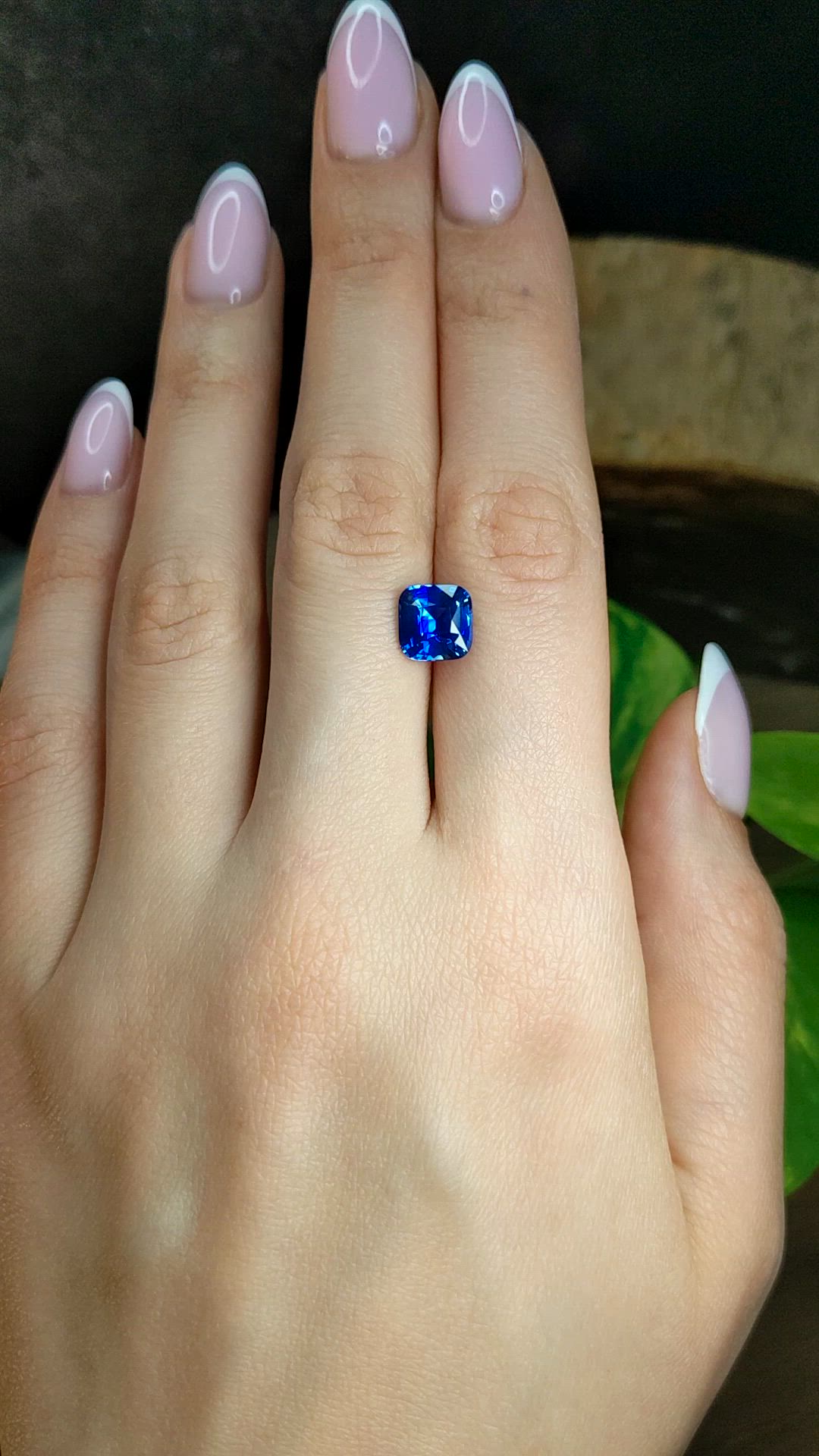 3.25 Ct. Blue Sapphire from Ceylon (Sri Lanka) Size Video