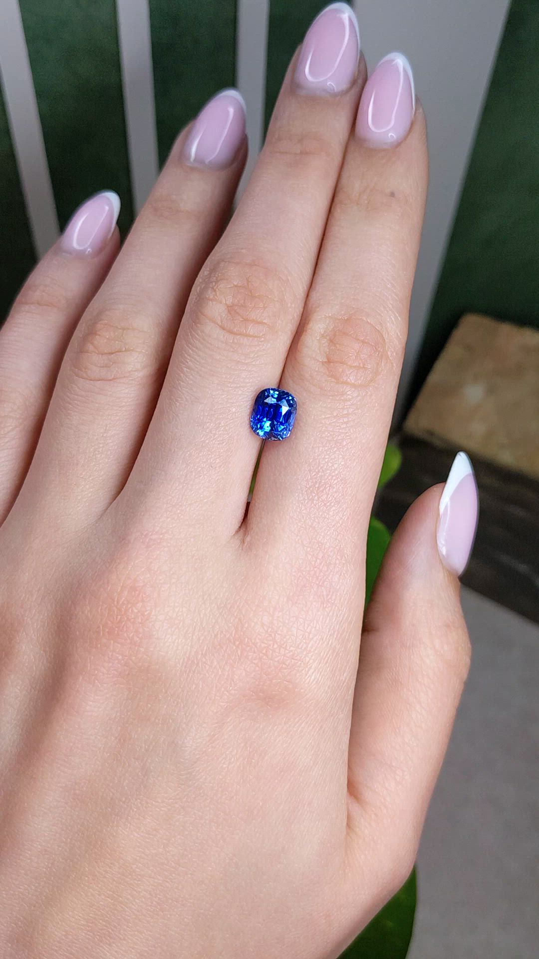 2.84 Ct. Blue Sapphire from Ceylon (Sri Lanka) Size Video