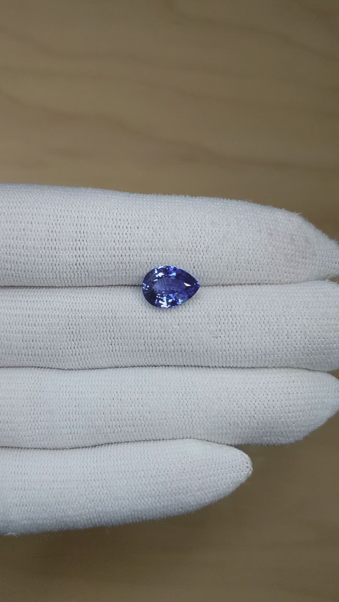 3.01 Ct. Blue Sapphire from Ceylon (Sri Lanka) Size Video