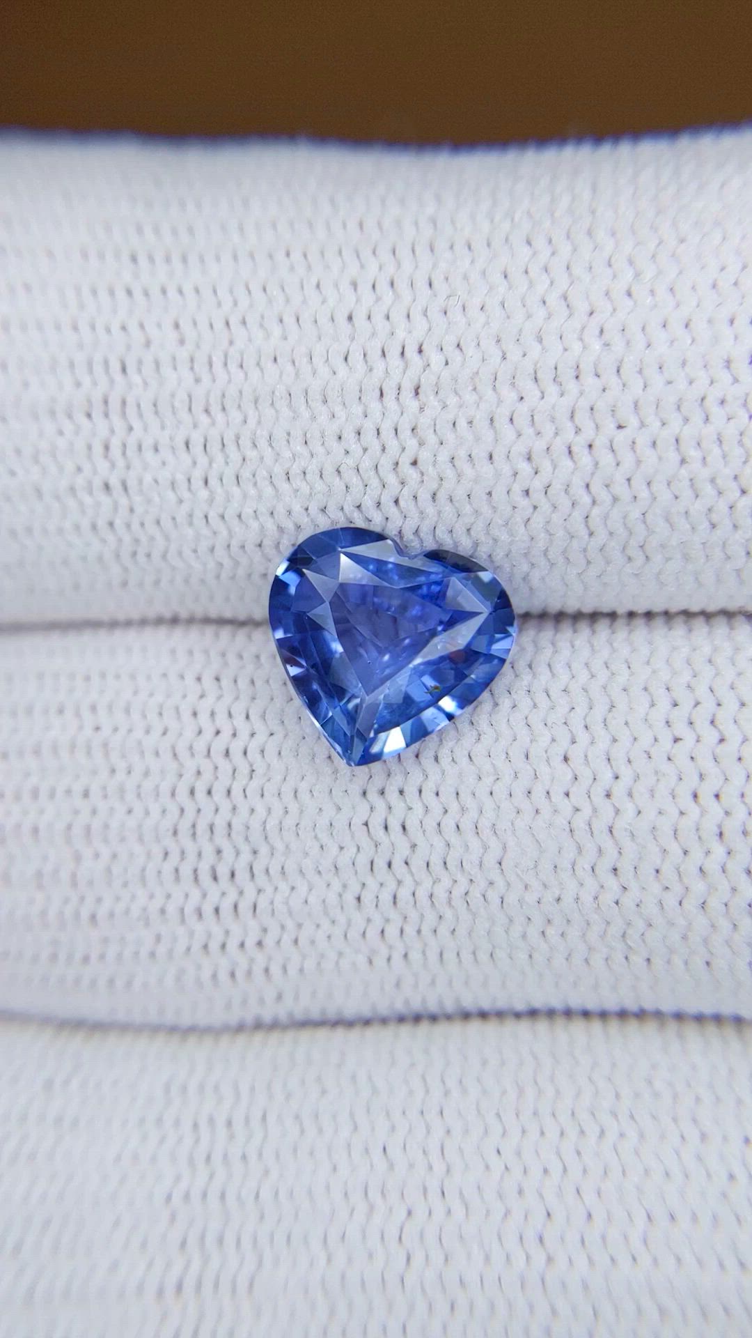 2.74 Ct. Blue Sapphire from Ceylon (Sri Lanka) Size Video