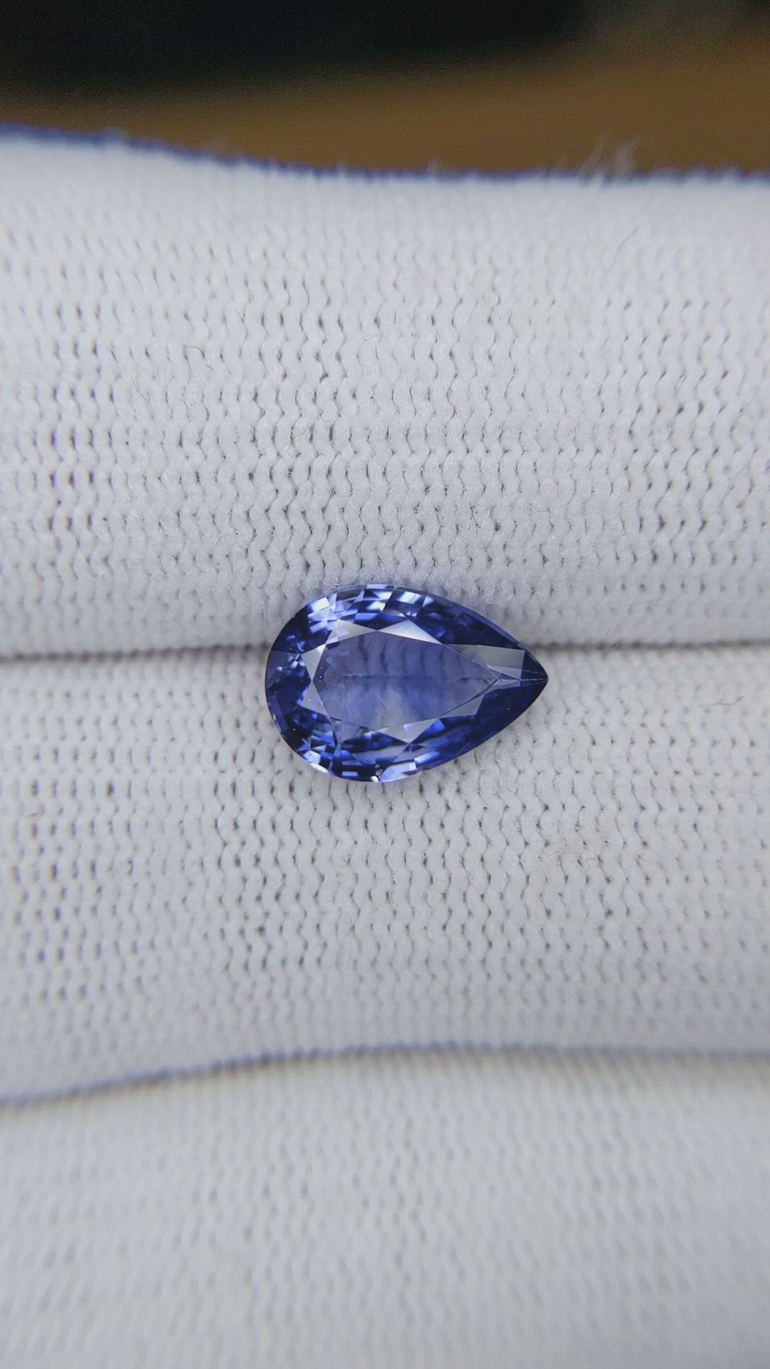 2.52 Ct. Blue Sapphire from Ceylon (Sri Lanka) Size Video