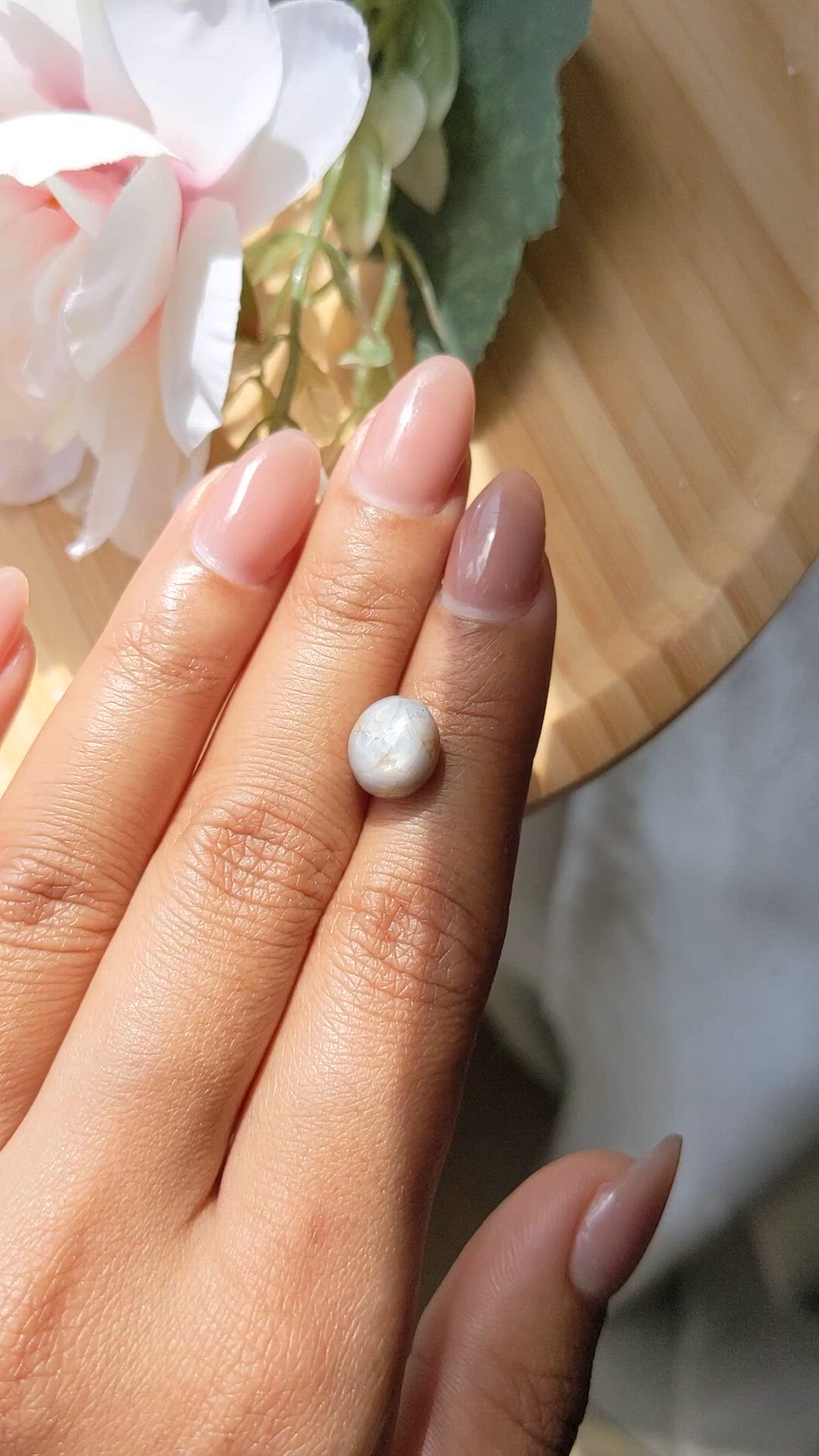 4.90 Ct. Grey Star Sapphire from Ceylon (Sri Lanka) Size Video
