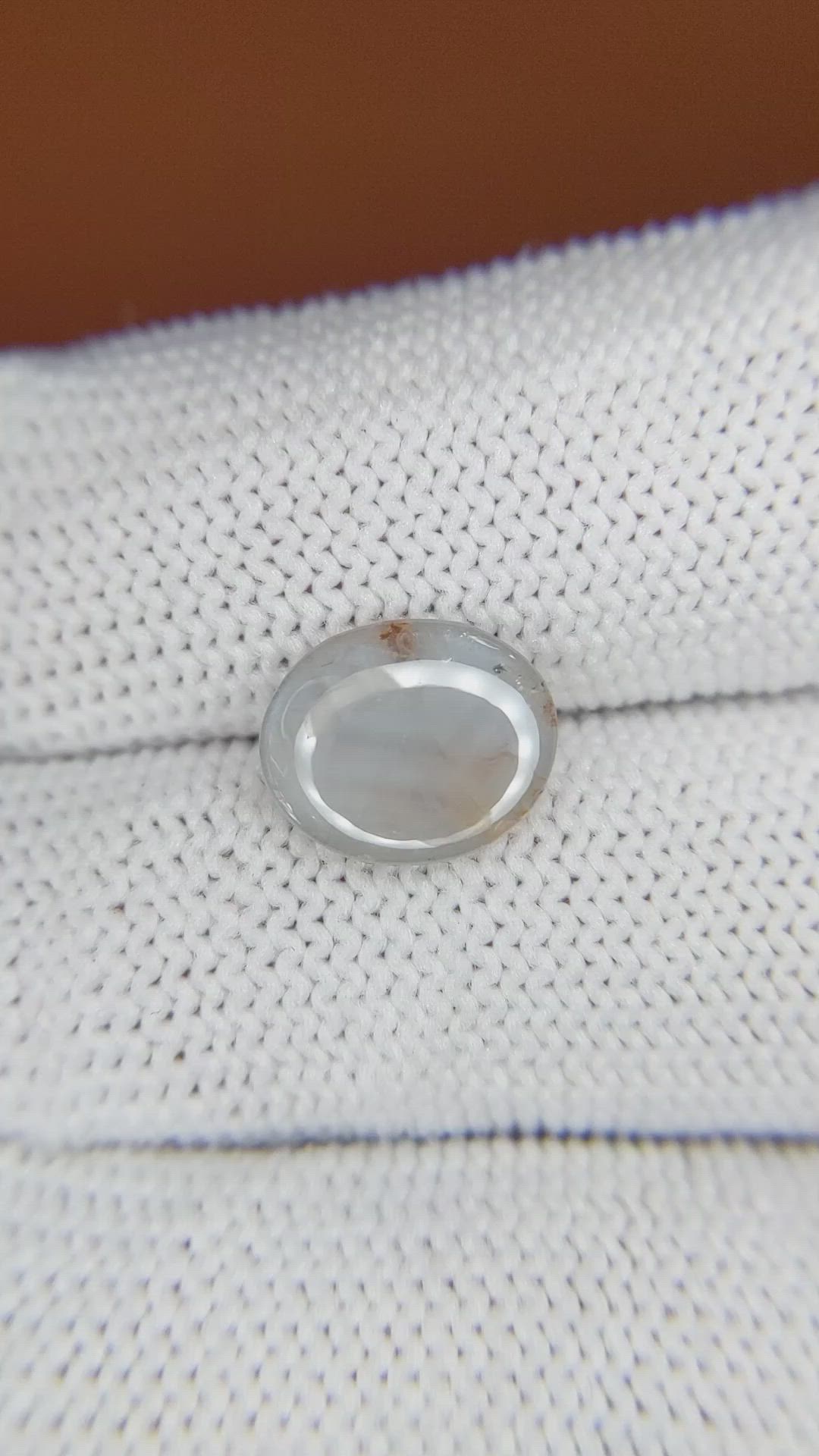 2.58 Ct. Grey Star Sapphire from Ceylon (Sri Lanka) Size Video