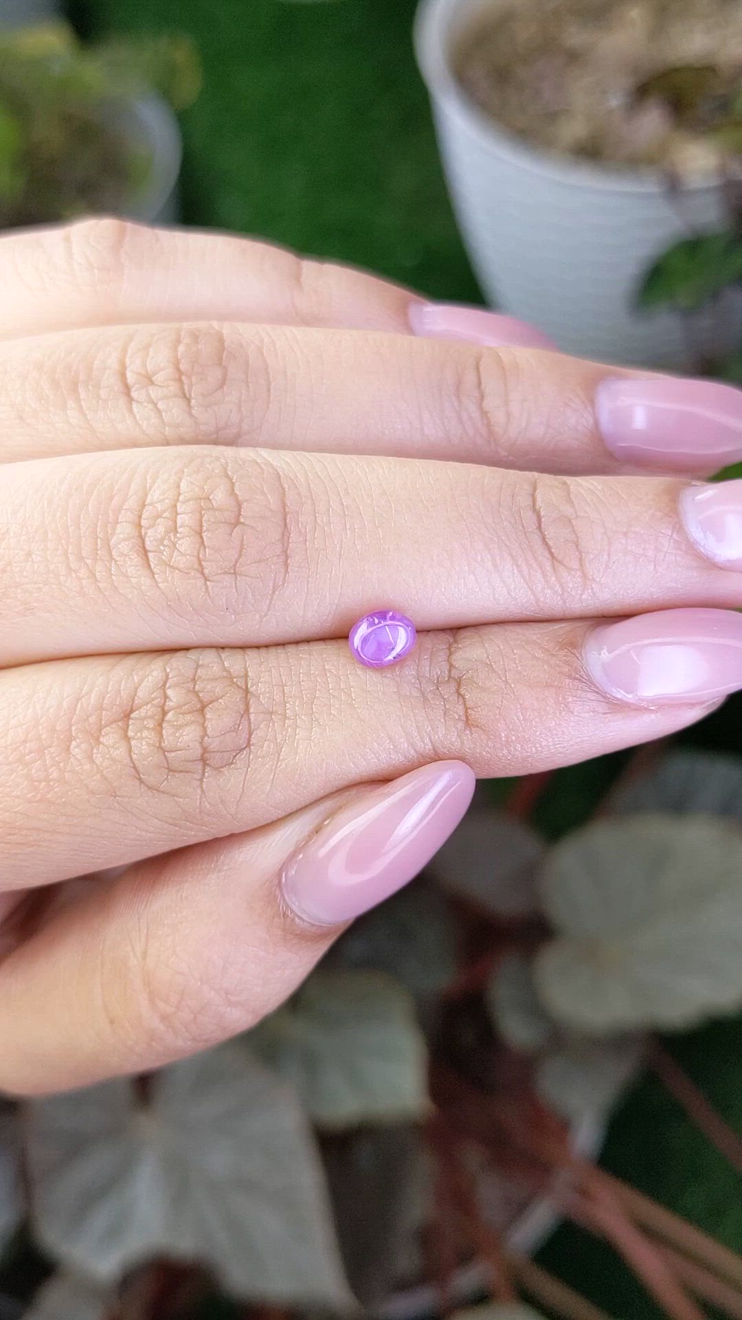 0.93 Ct. Pinkish Purple Star Sapphire from Ceylon (Sri Lanka) Size Video