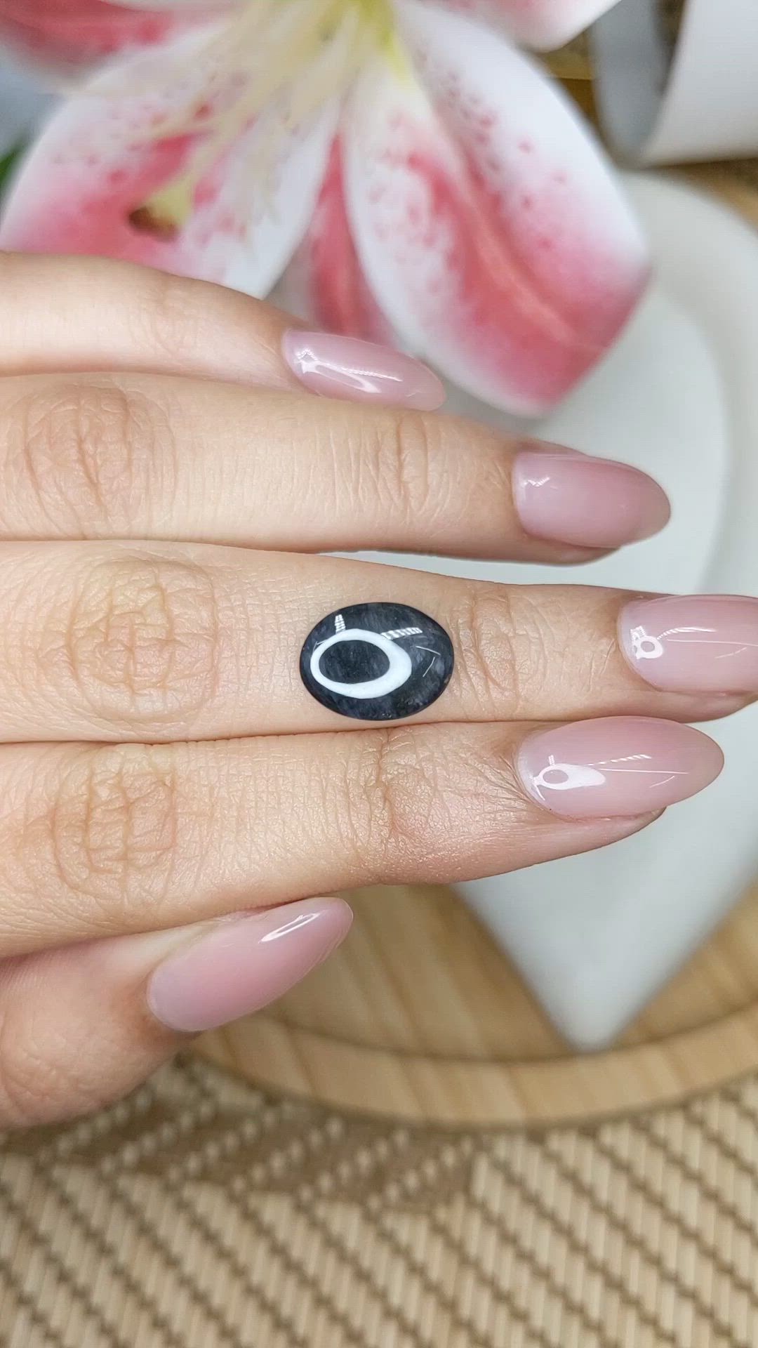 3.09 Ct. Black Cabochon Sapphire from Ceylon (Sri Lanka) Size Video