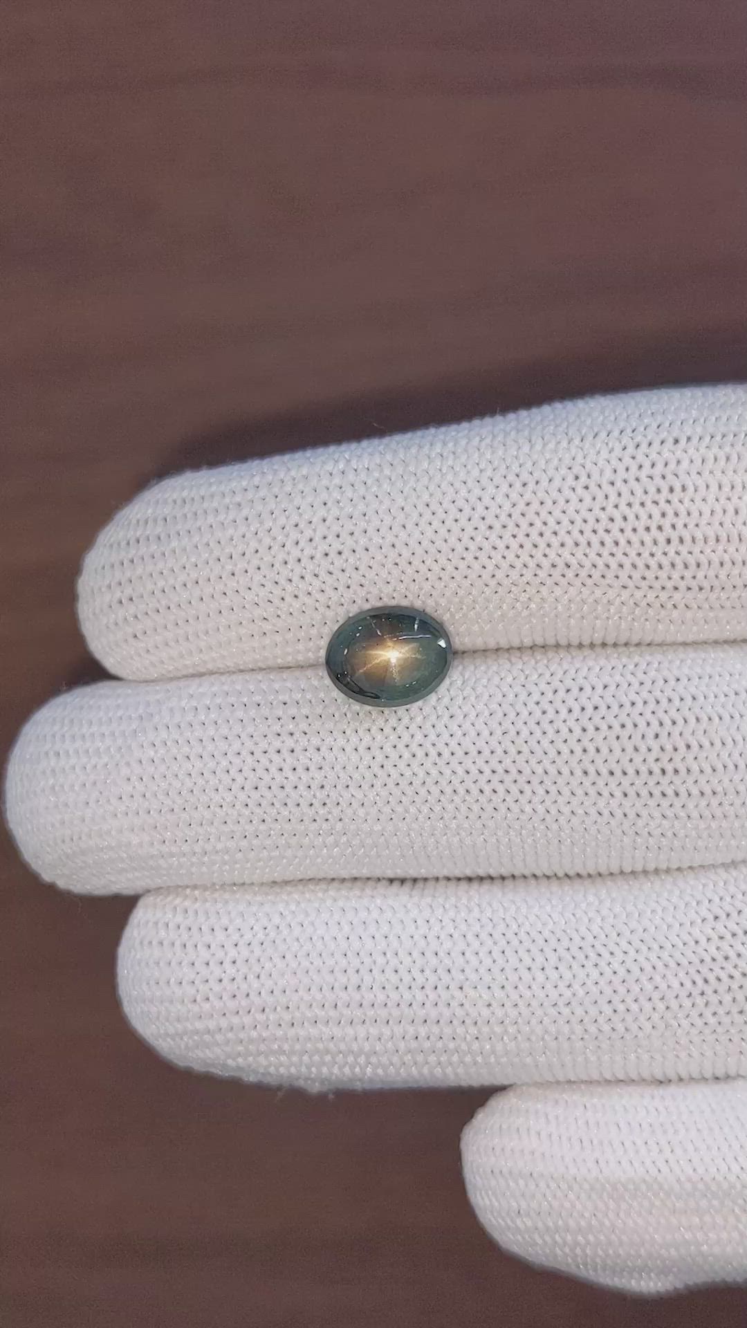 4.06 Ct. Green Star Sapphire from Ceylon (Sri Lanka) Size Video
