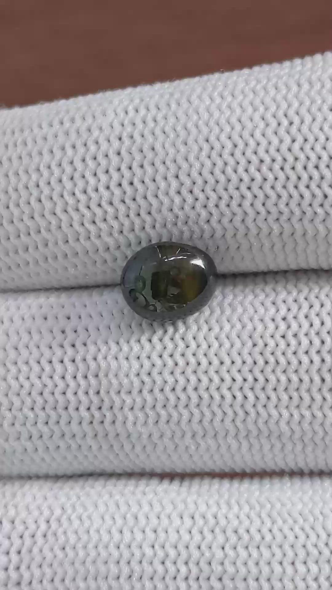 3.24 Ct. Yellowish Green Star Sapphire from Ceylon (Sri Lanka) Size Video