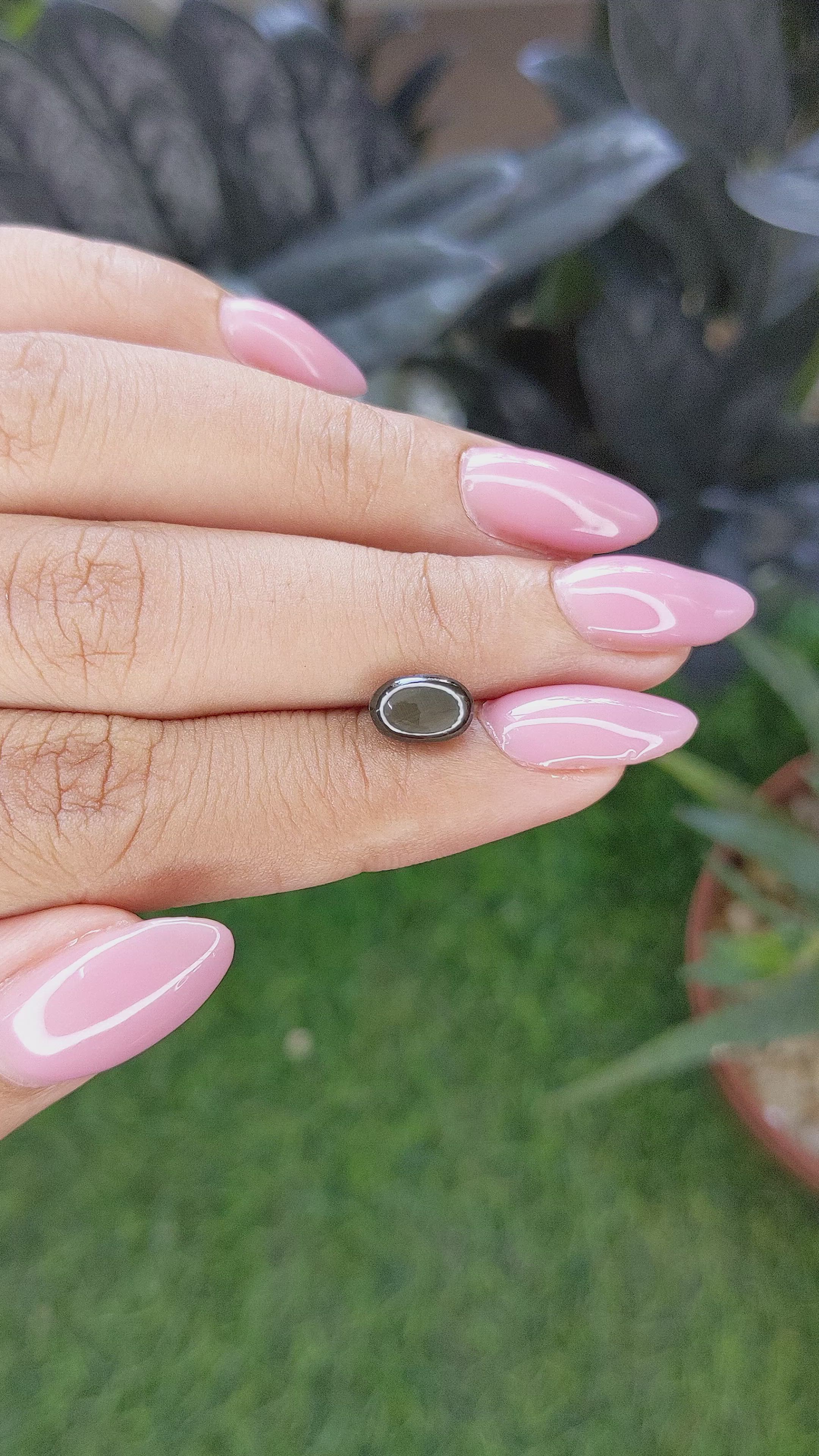 2.28 Ct. Black Star Sapphire from Ceylon (Sri Lanka) Size Video