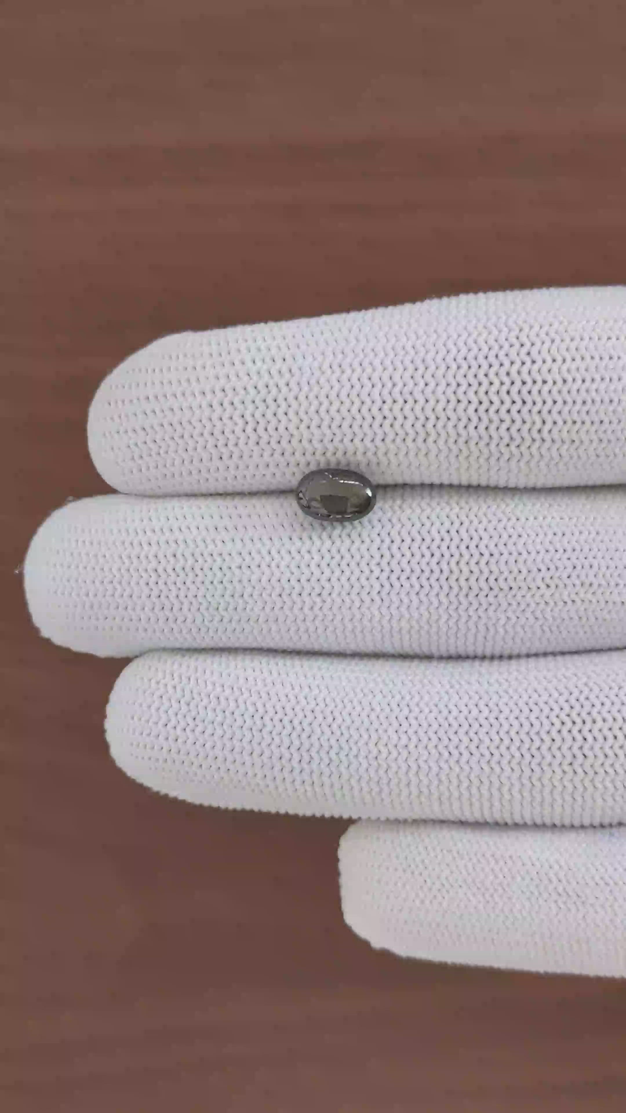 2.28 Ct. Black Star Sapphire from Ceylon (Sri Lanka) Size Video