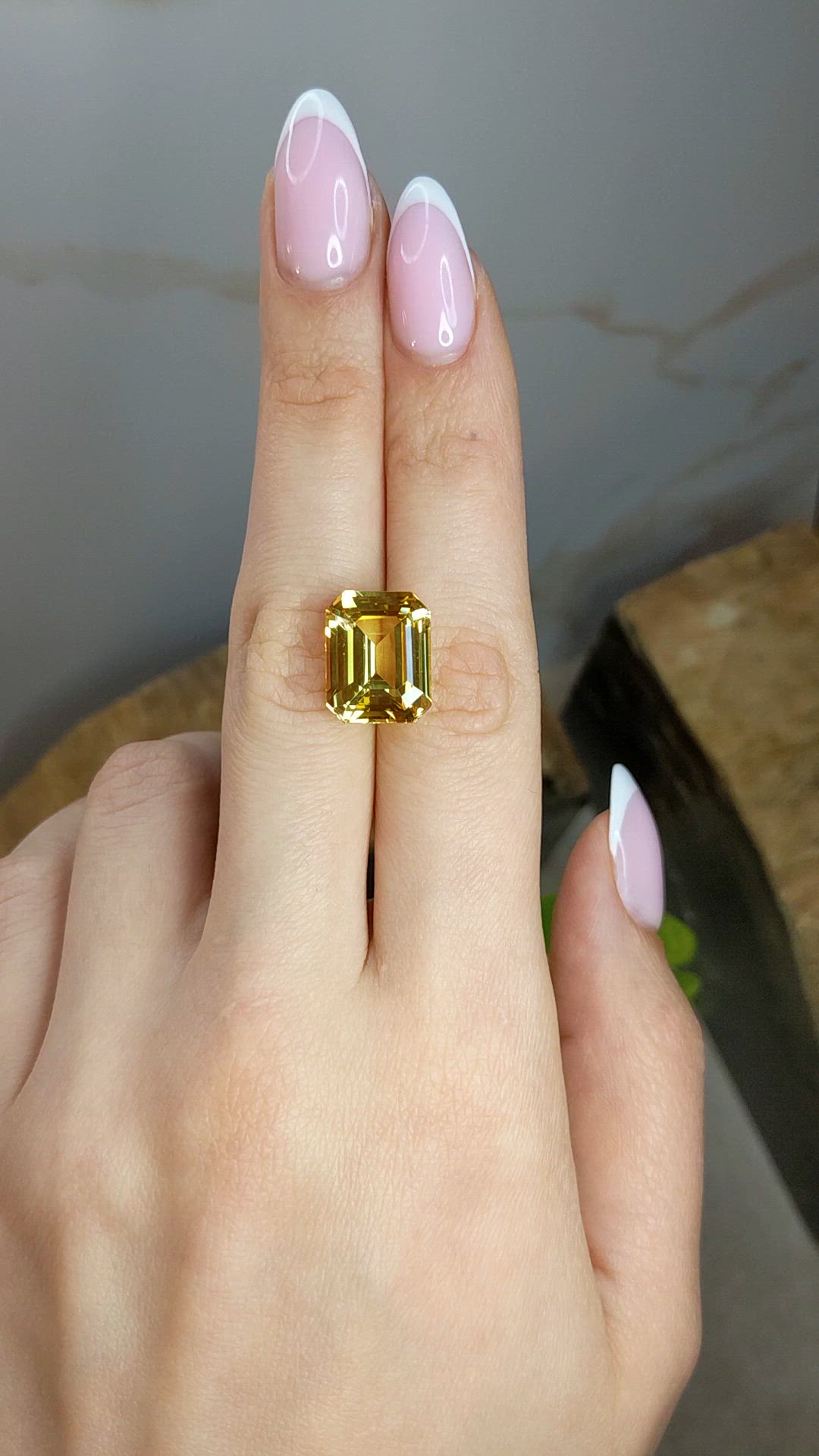 12.33 Ct. Yellow Sapphire from Ceylon (Sri Lanka) Size Video