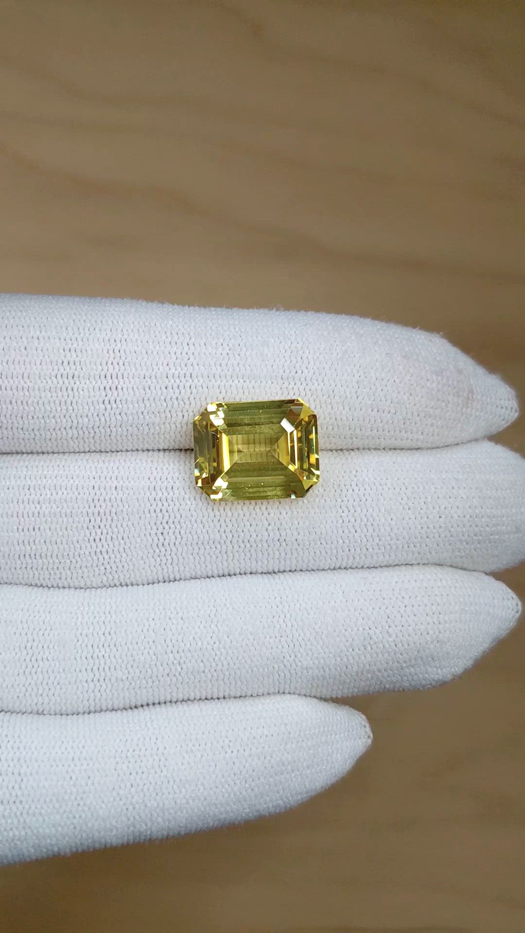 12.33 Ct. Yellow Sapphire from Ceylon (Sri Lanka) Size Video