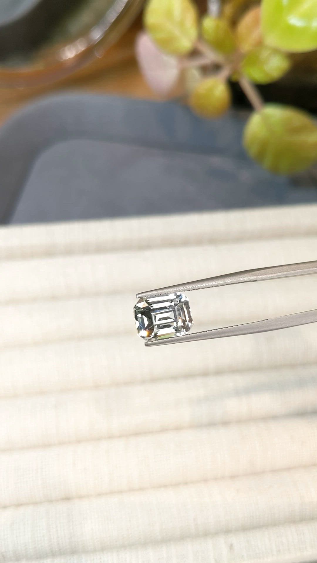 3.99 Ct. White Sapphire from Ceylon (Sri Lanka) Size Video
