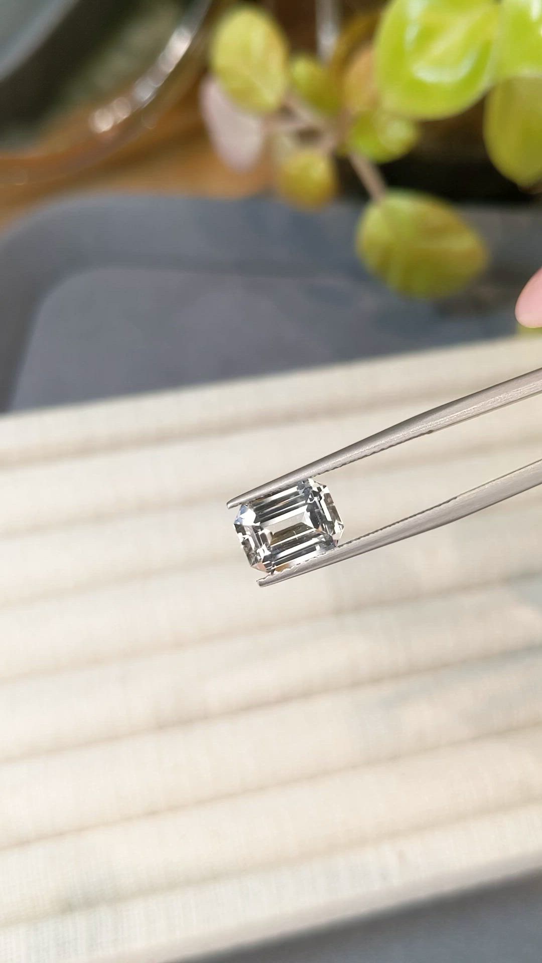 3.21 Ct. White Sapphire from Ceylon (Sri Lanka) Size Video