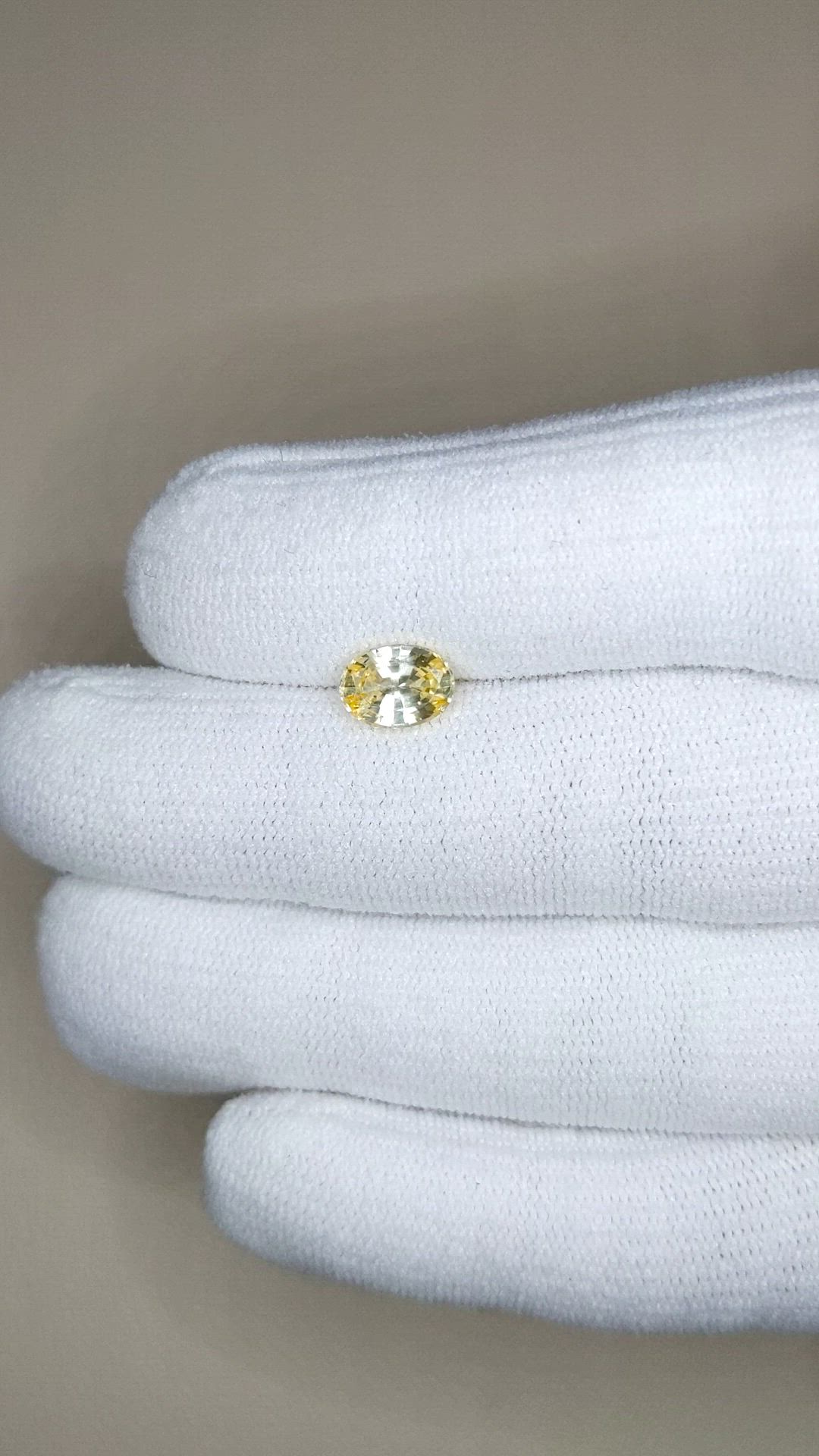 1.38 Ct. Yellow Sapphire from Ceylon (Sri Lanka) Size Video