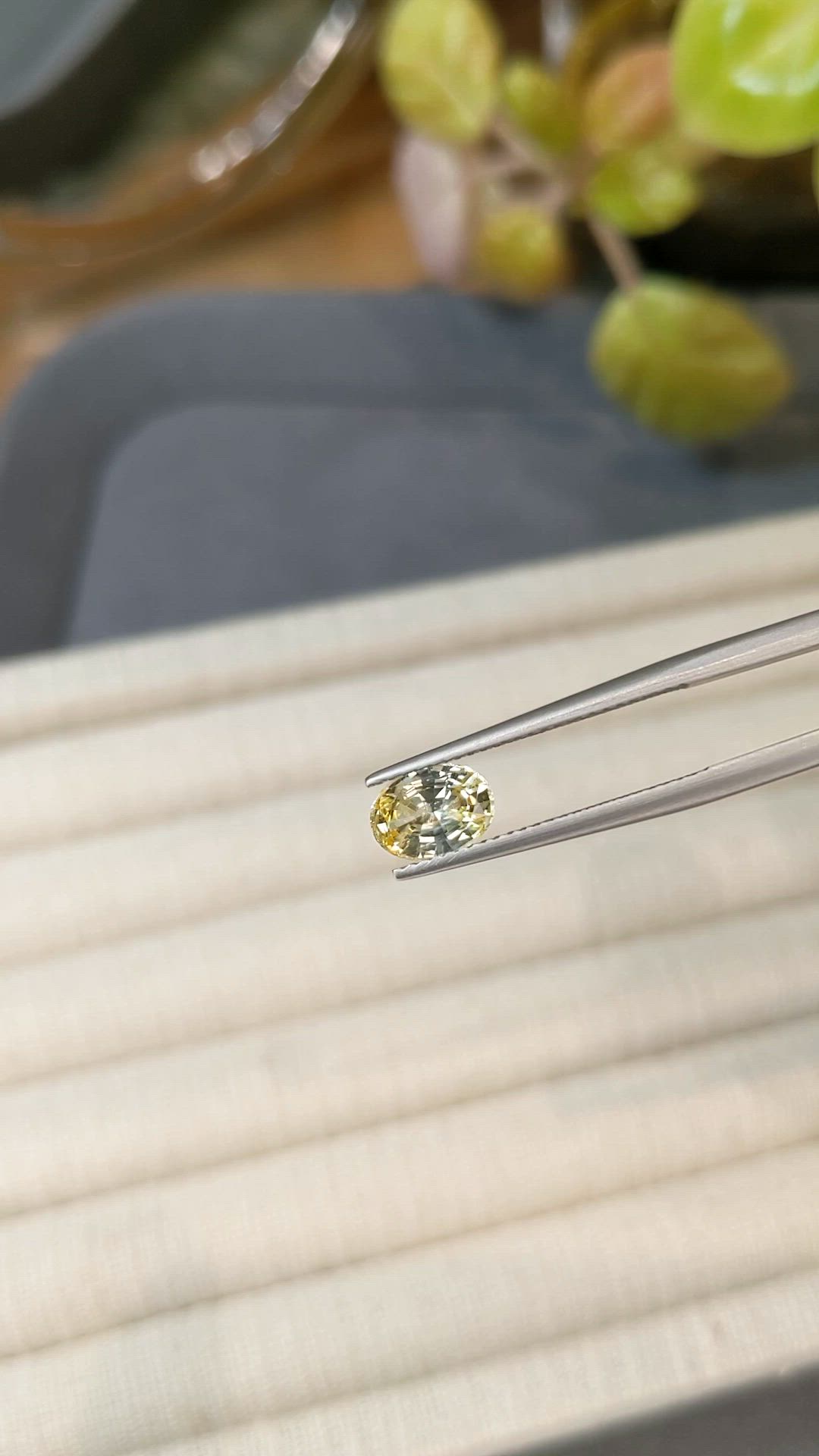 1.38 Ct. Yellow Sapphire from Ceylon (Sri Lanka) Size Video
