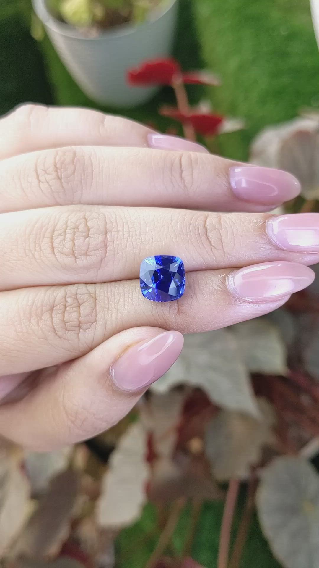 6.22 Ct. Blue Sapphire from Ceylon (Sri Lanka) Size Video
