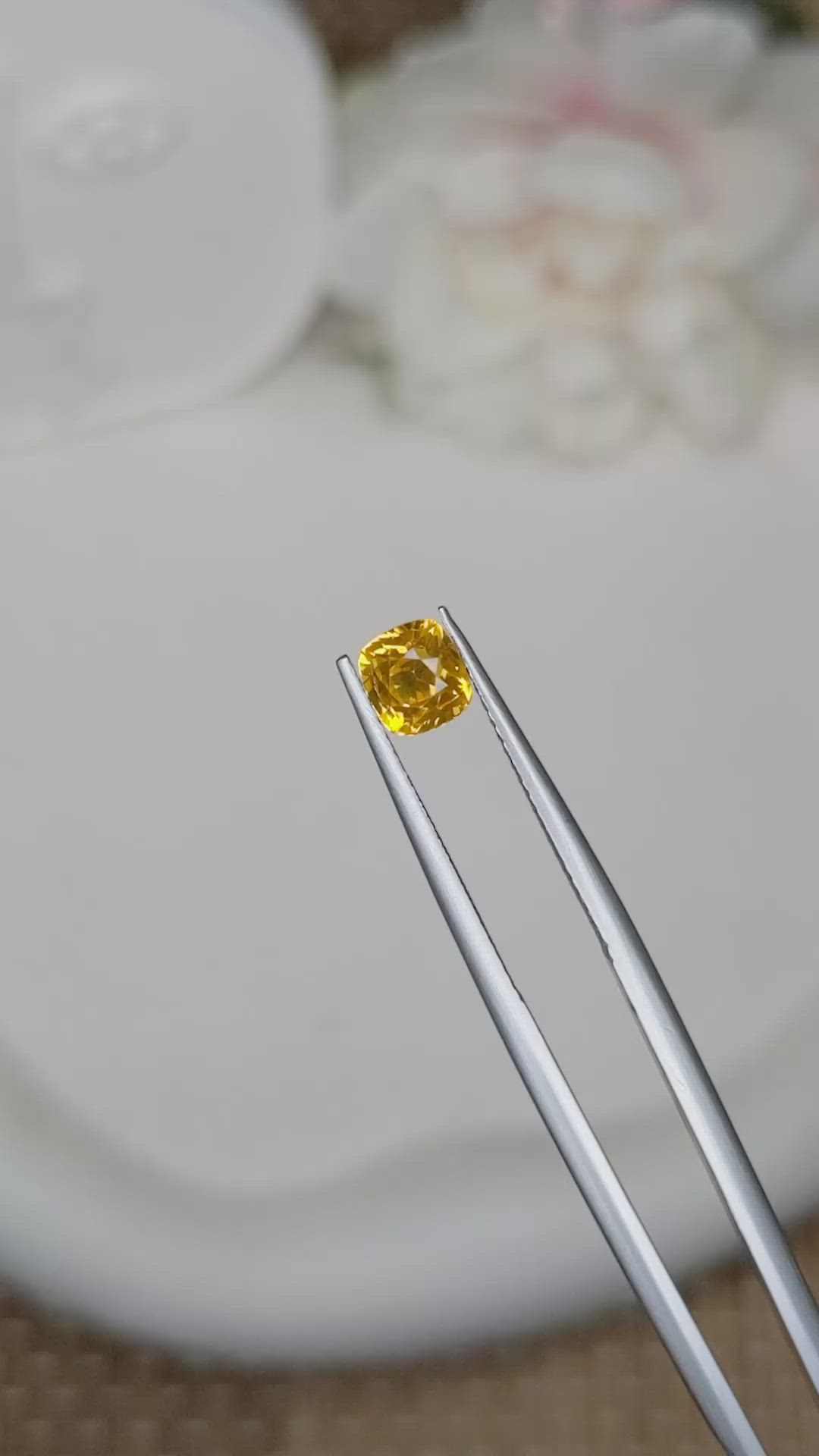 1.11 Ct. Orangish Yellow Sapphire from Ceylon (Sri Lanka) Size Video